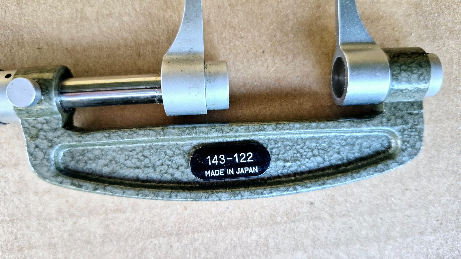 Mitutoyo 143-122 Caliper Type Micrometer 1-2″ .001"