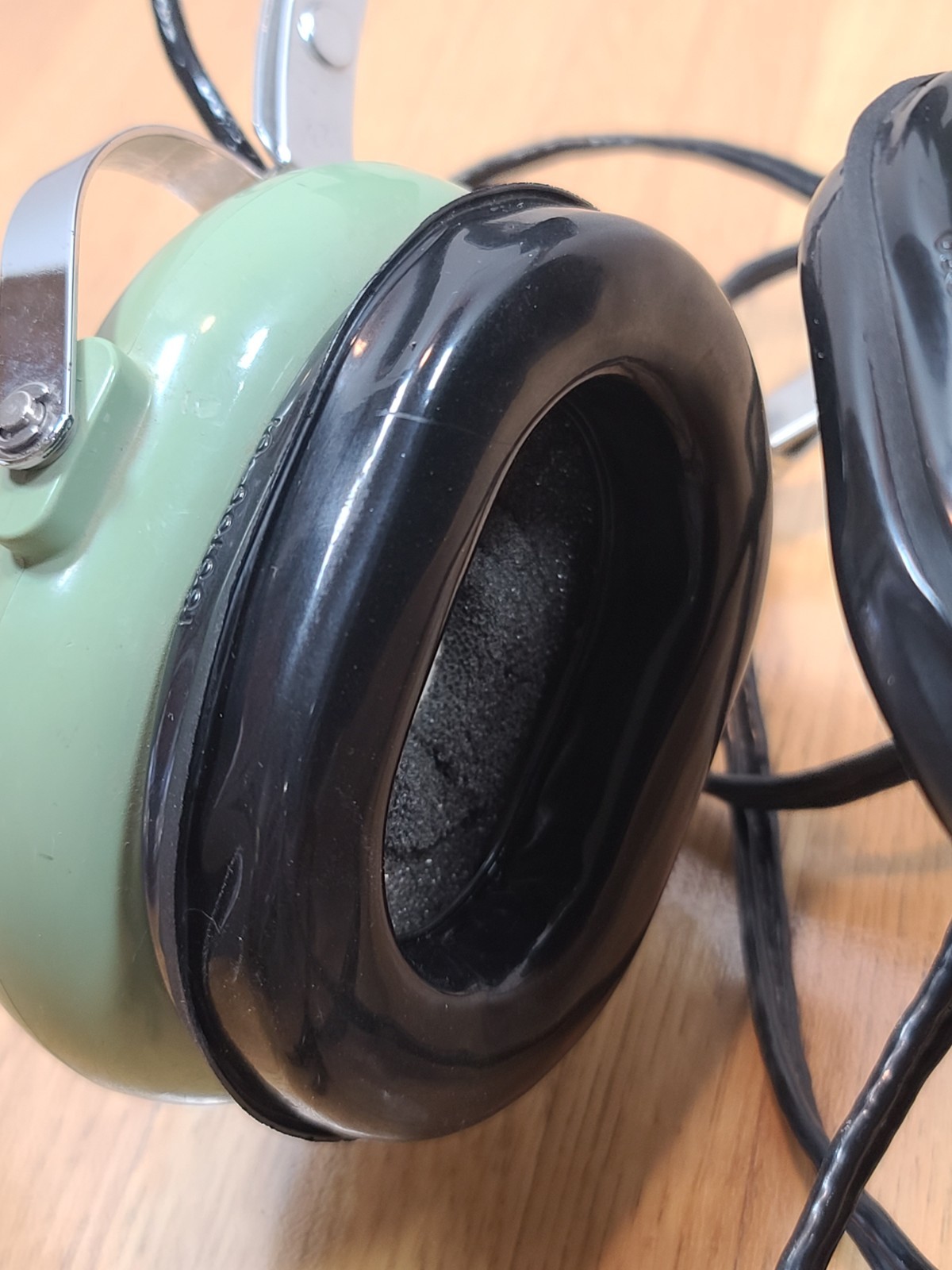 David Clark Model H10-40 Aviation Headset/ M-3 Microphone Dual Plugs