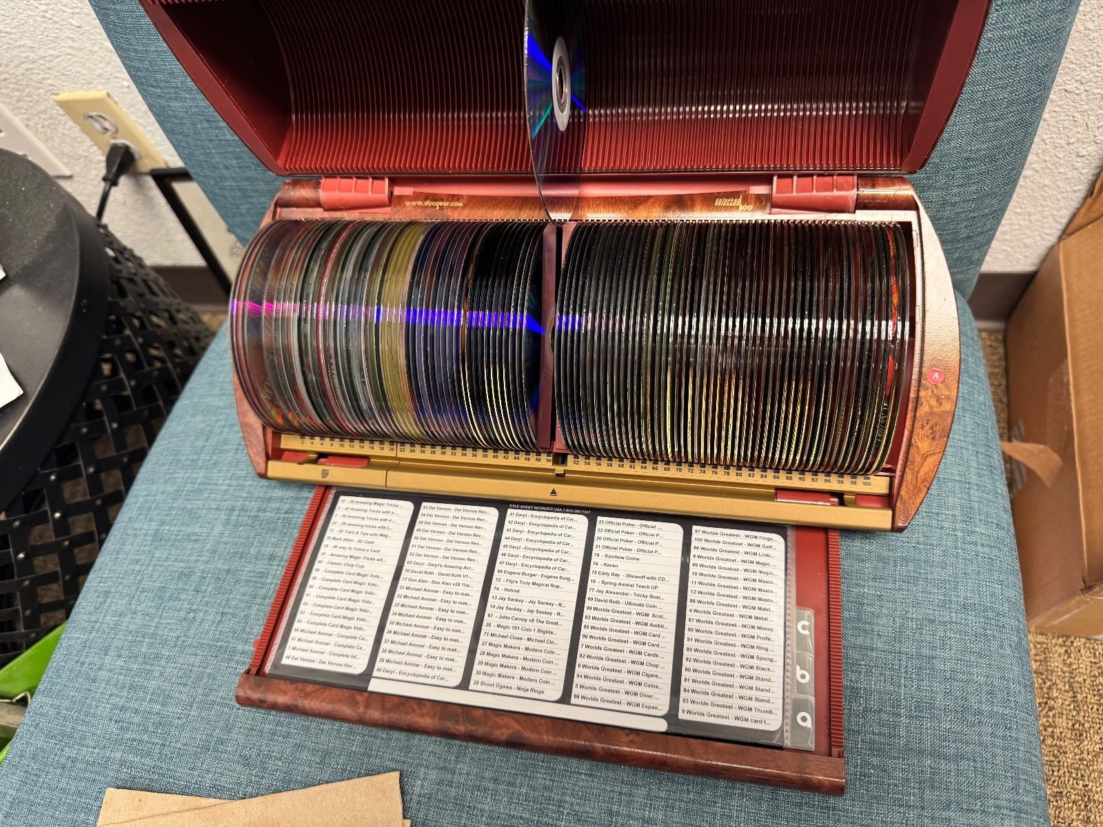 HUGE 99-Disc Magic Instruction DVD Collection – Dai Vernon, Michael Ammar, Daryl