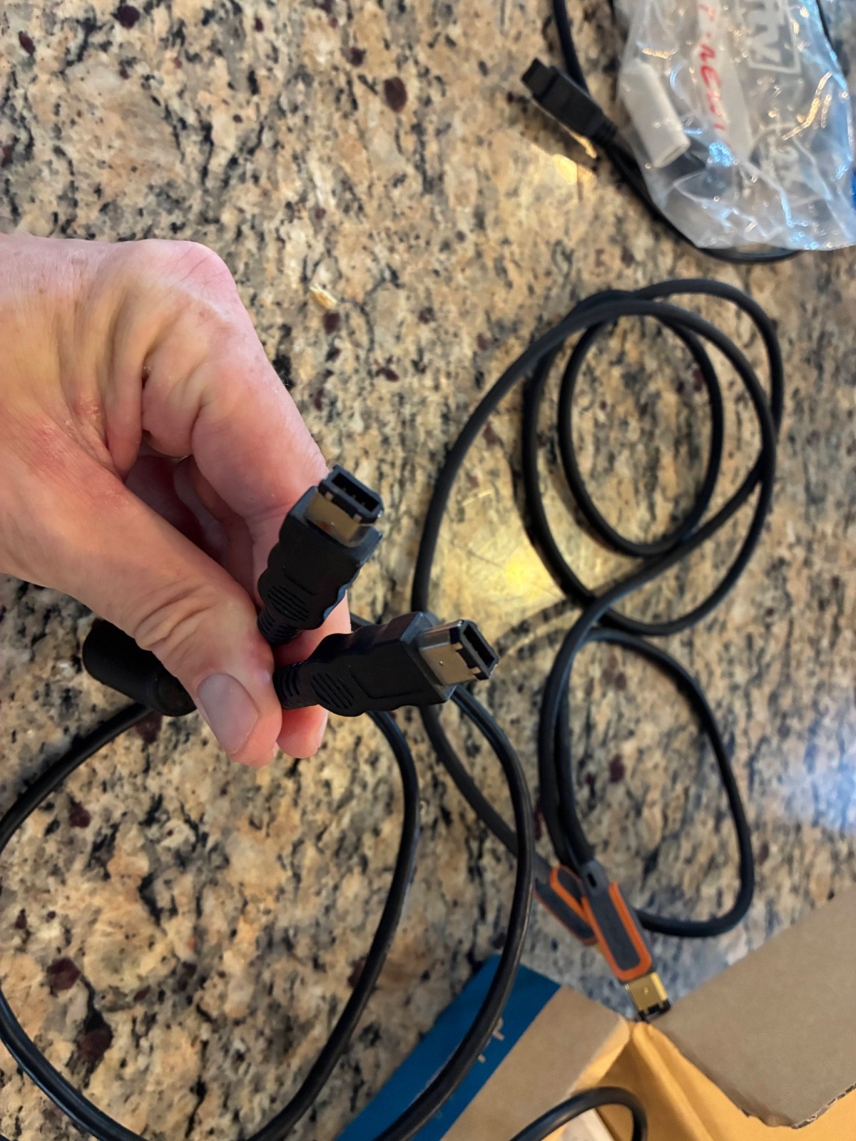 DATAVIDEO DAC-200 DVVideo Converter with EVERY Firewire connector