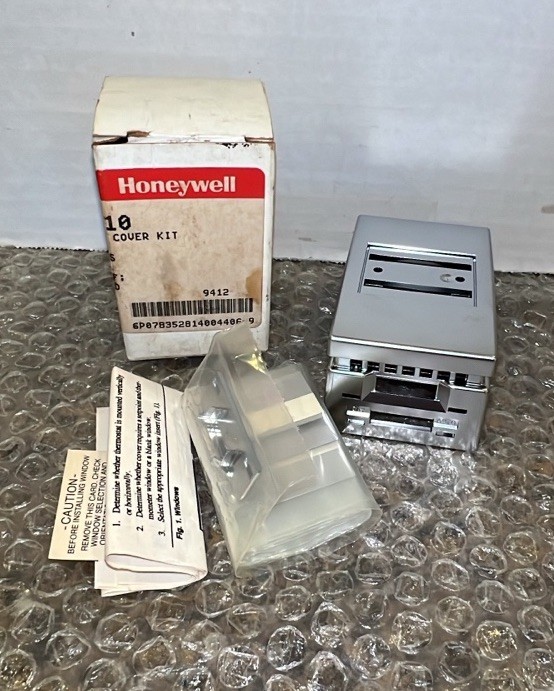 Honeywell Pneumatic Thermostat Cover Kit 14004406-910 Satin Chrome Finish NOS