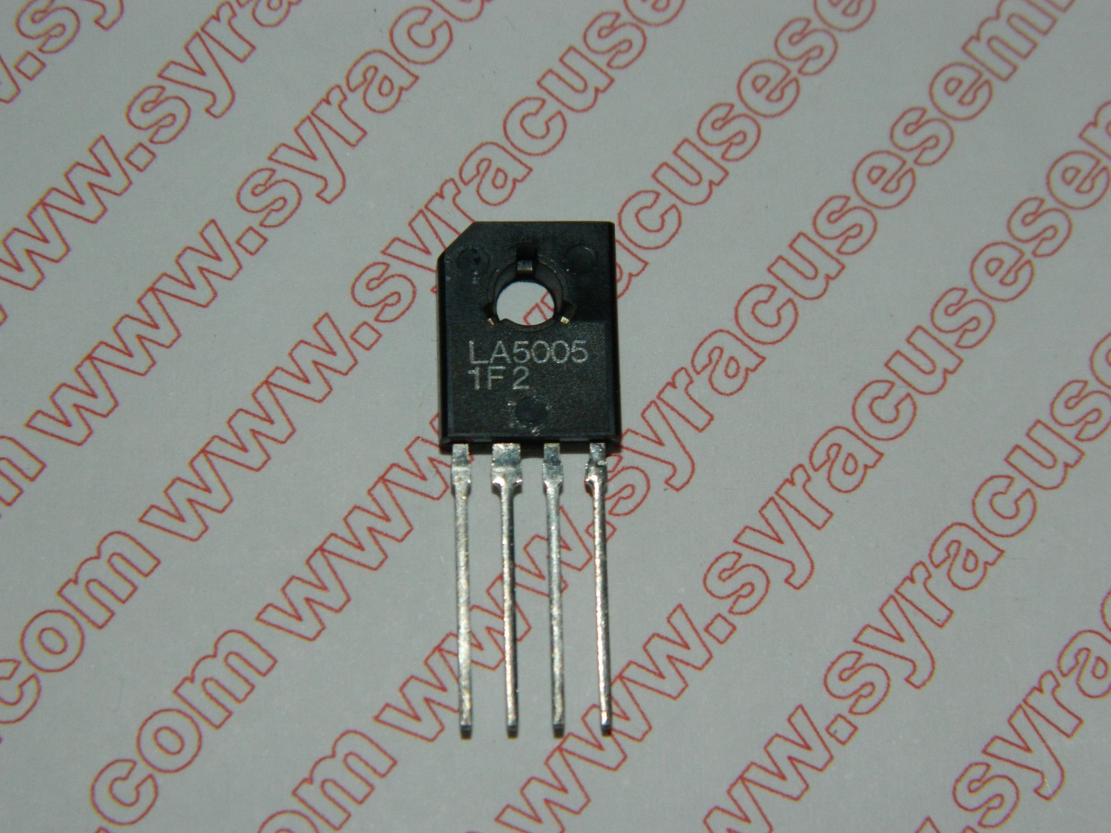 LA5005 / Sanyo Low Saturation Voltage Regulator / Lot of 2 Pieces
