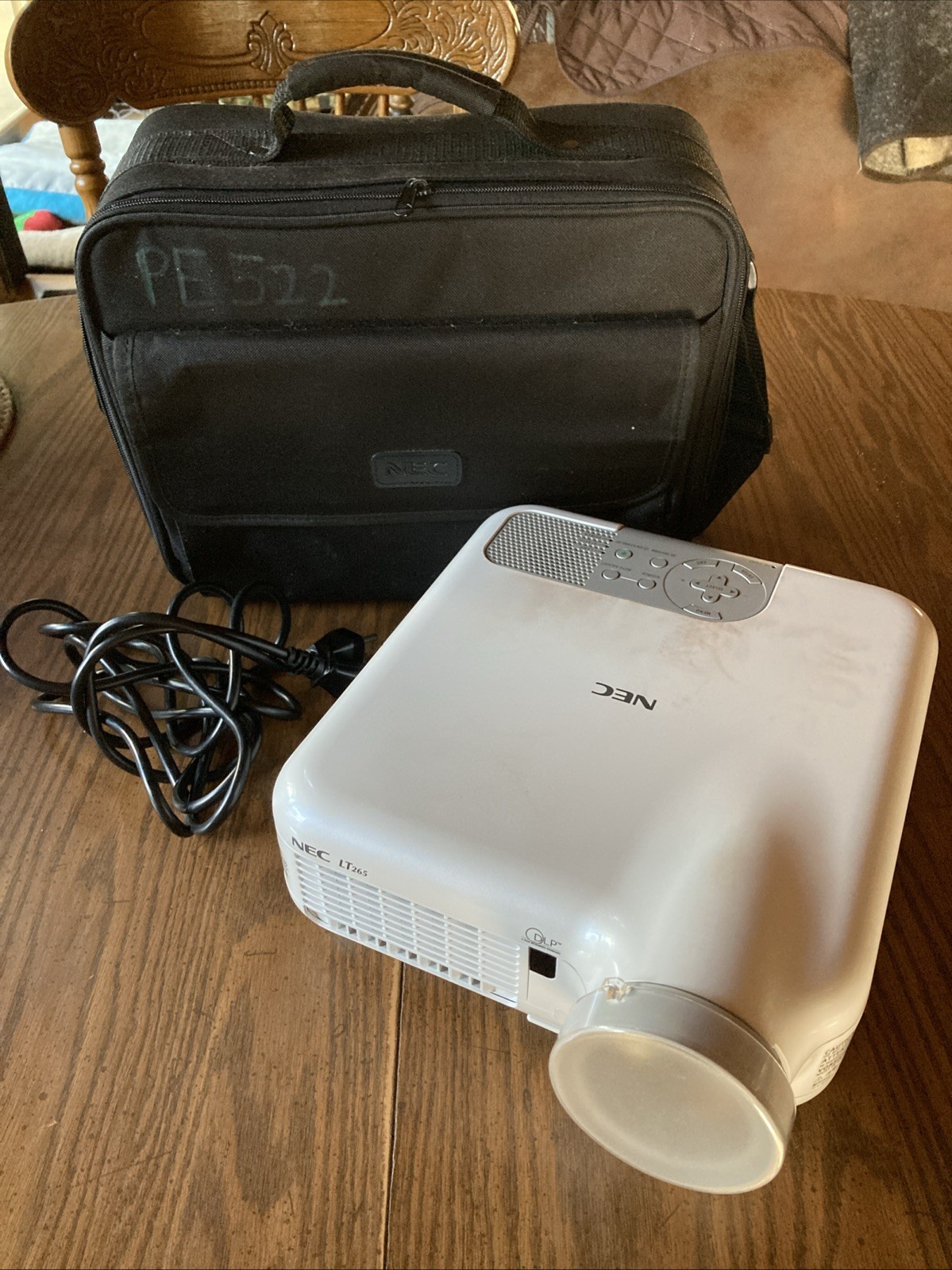 NEC LT 265 Portable Projector & Case Powers Up No Instructions