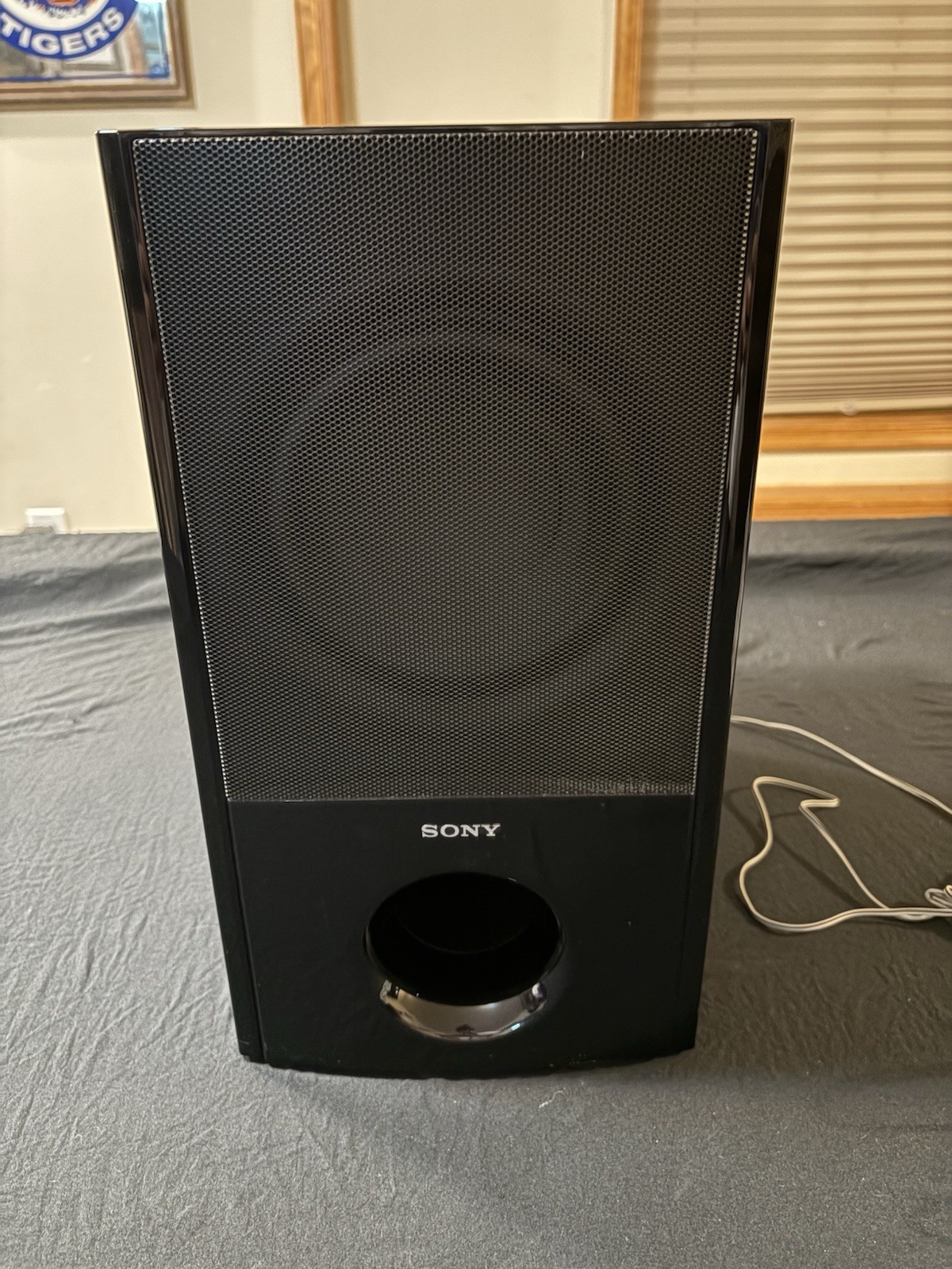 Sony DAV-DZ350 5.1ch Home Theater subwoofer Can’t Test Don’t Have Receiver