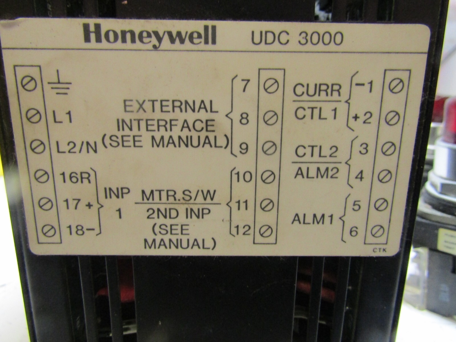 ✌ HONEYWELL CONTROLLER 120 VAC DC3001-0-00A-2-00-0111 MOUNTING CLIPS & COVER