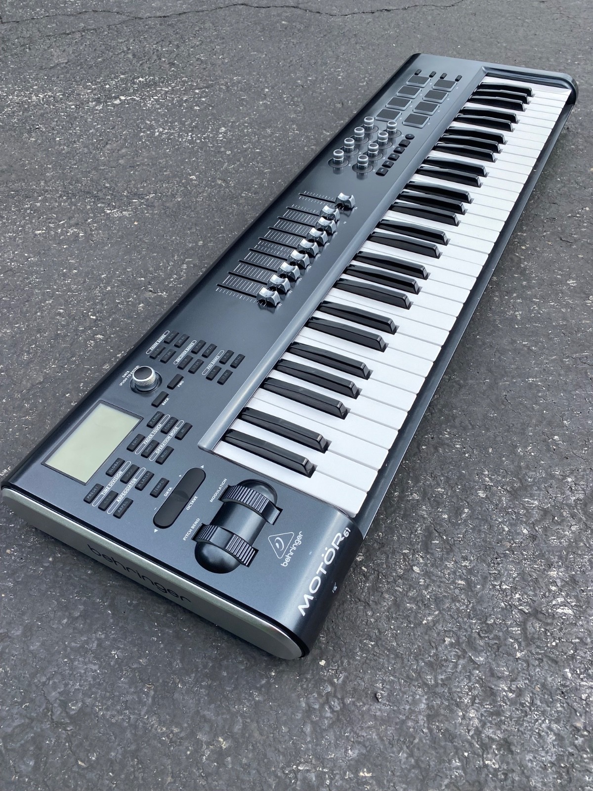 Behringer MOTÖR 61  61 Key USB/MIDI Master Controller Keyboard with Faders & Pad