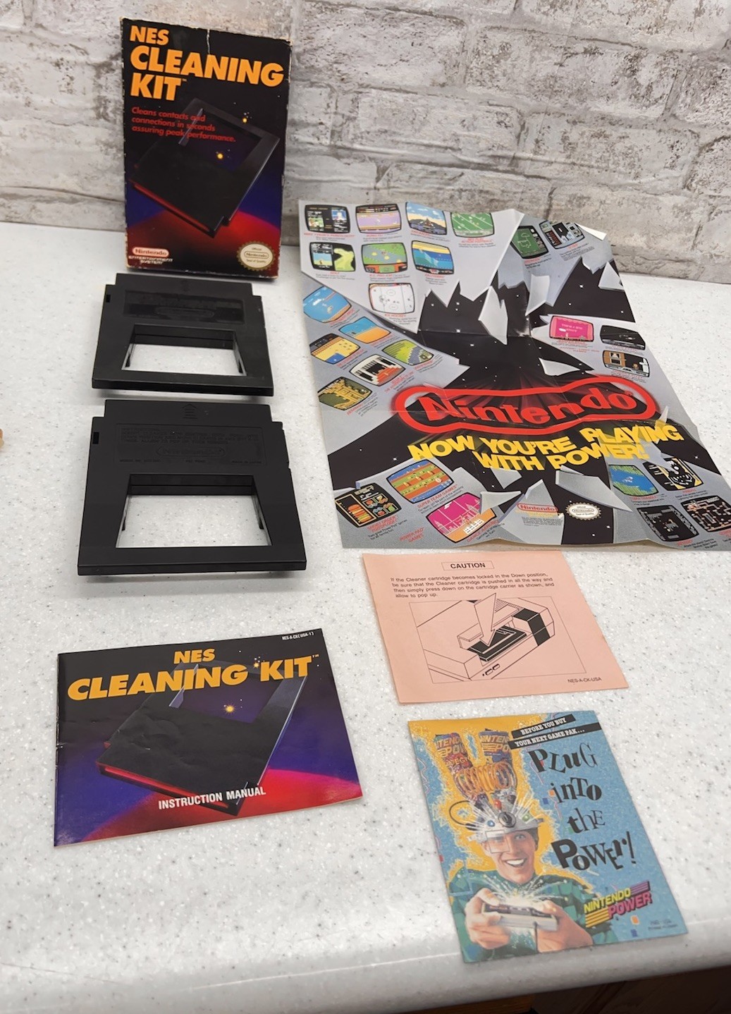 Nintendo NES Cleaning Kit w/ Box & Inserts - Complete Original