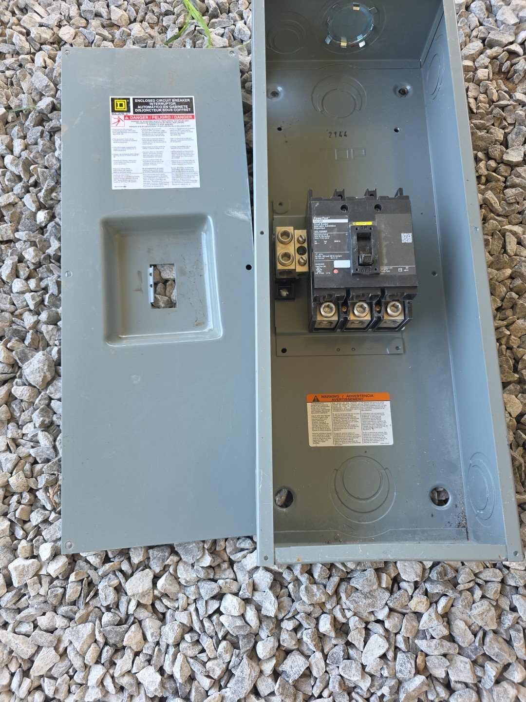 Square D Q23225NS Circuit Breaker Enclosure & POWERPACT QDL32200 Breaker. Used