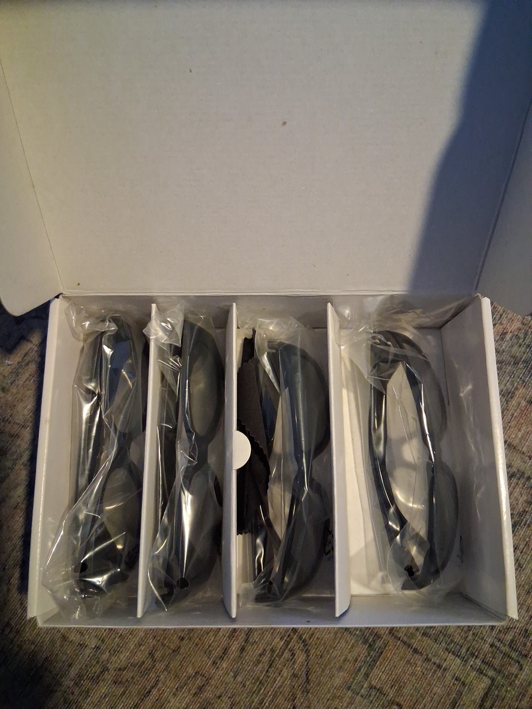 VIZIO Theater 3D Glasses 4-pairs Open Box Unused Free Shipping