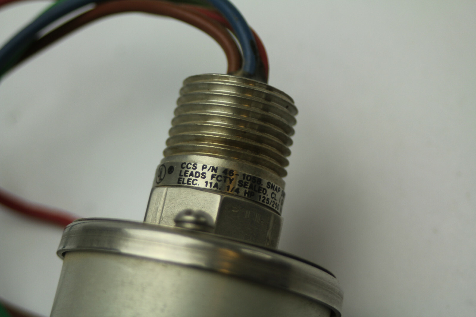 CCS 46-1058 Explosion-proof Pressure Snap Switch Mode 611 Used
