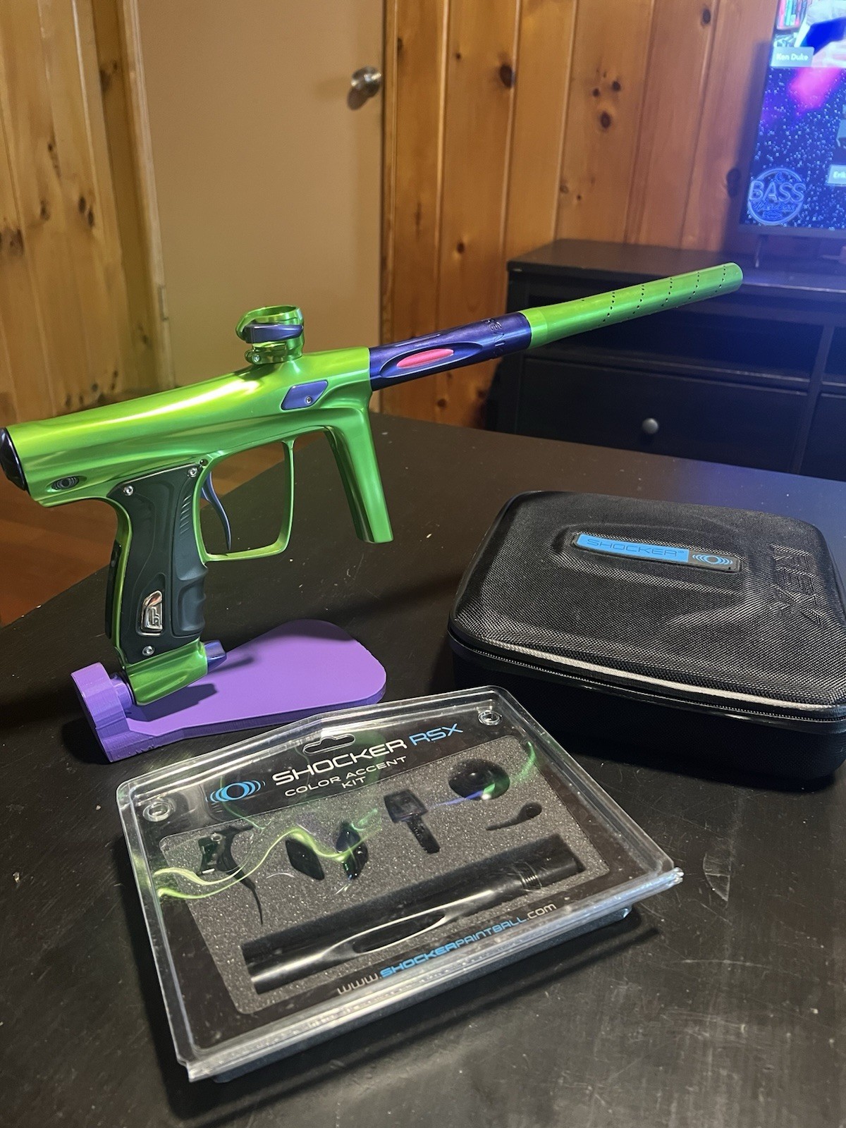 Shocker RSX Electronic Paintball Marker Green w/ Case, Barrel & Accessories