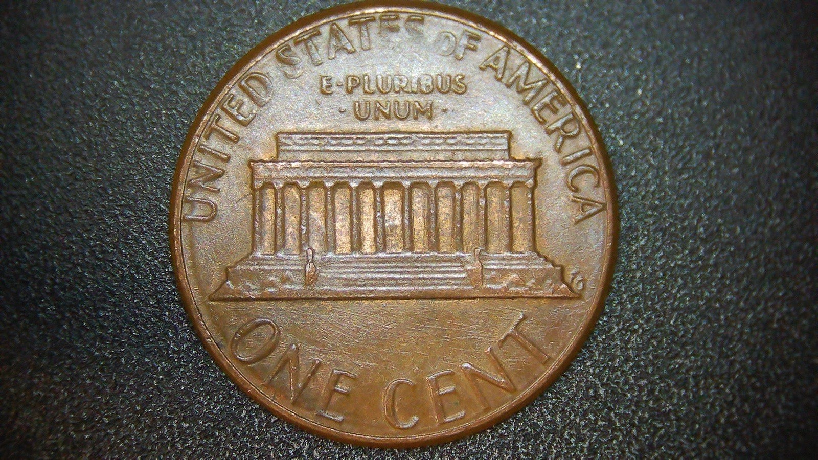 1985 P Lincoln Cent Cracked Die On The Reverse.