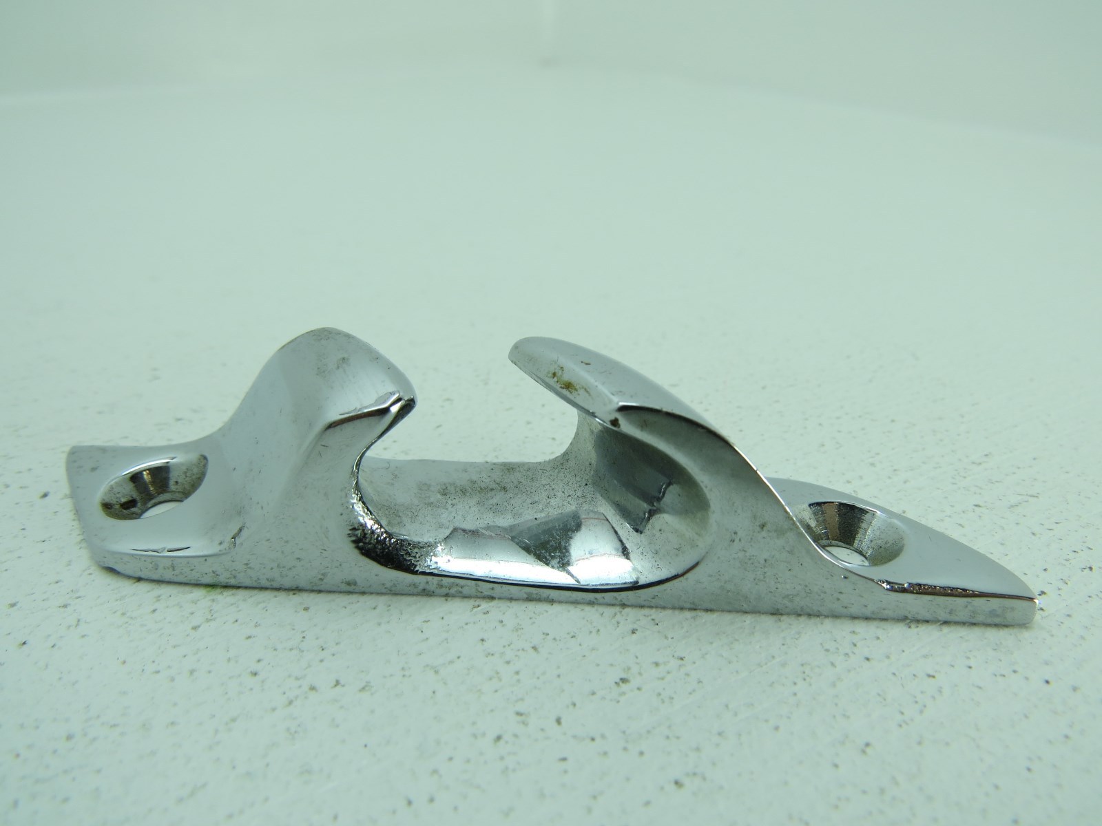 3+1/2 INCH CHROME OVER BRASS BOAT CHOCK  (D2C1500)