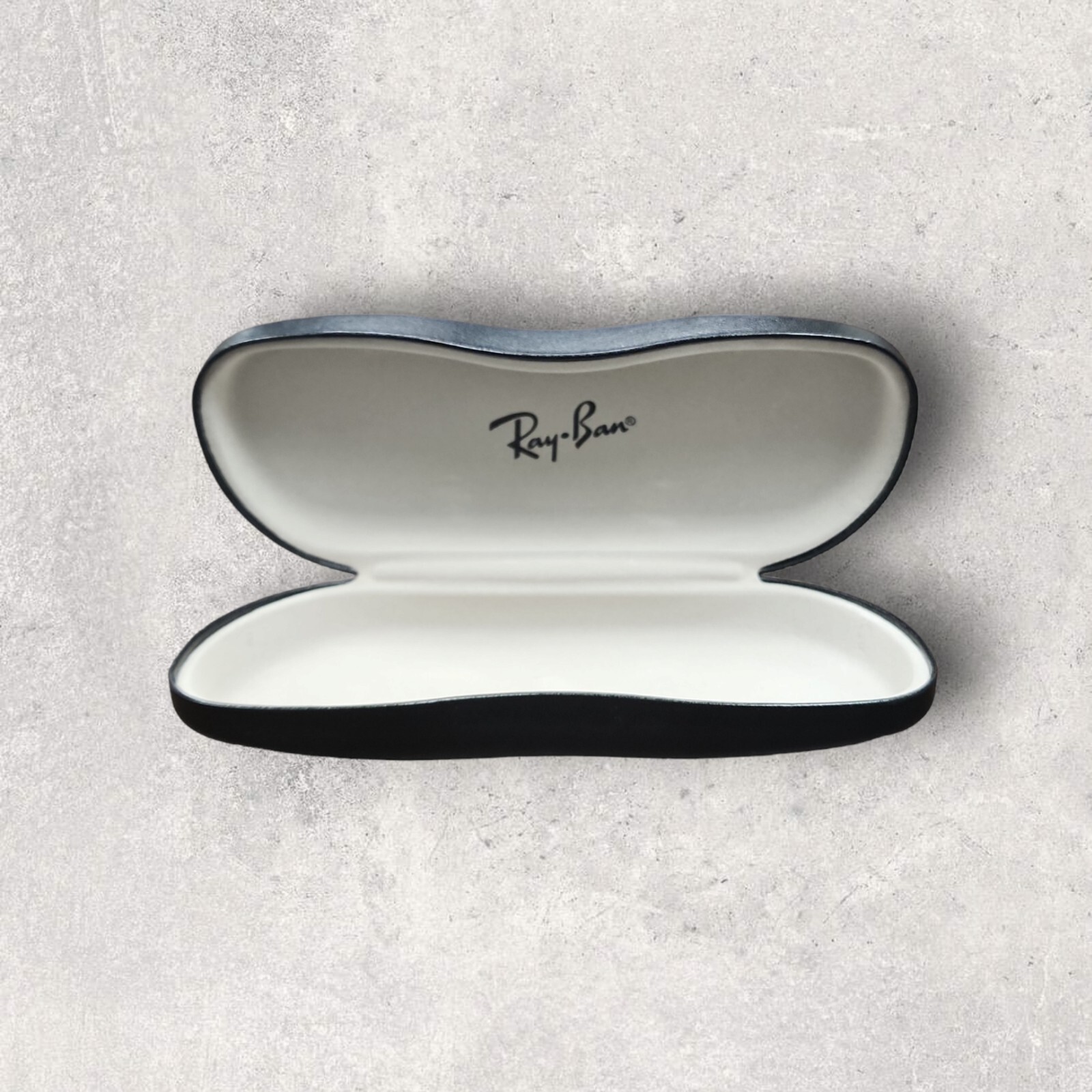 Ray-Ban Black Clamshell Eyeglass Case Beige Interior