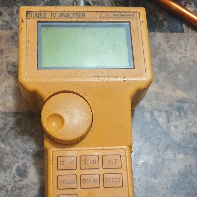 Promax Cable TV Signal Analyser Yellow Handheld Tester for F-Type Coaxial Cables