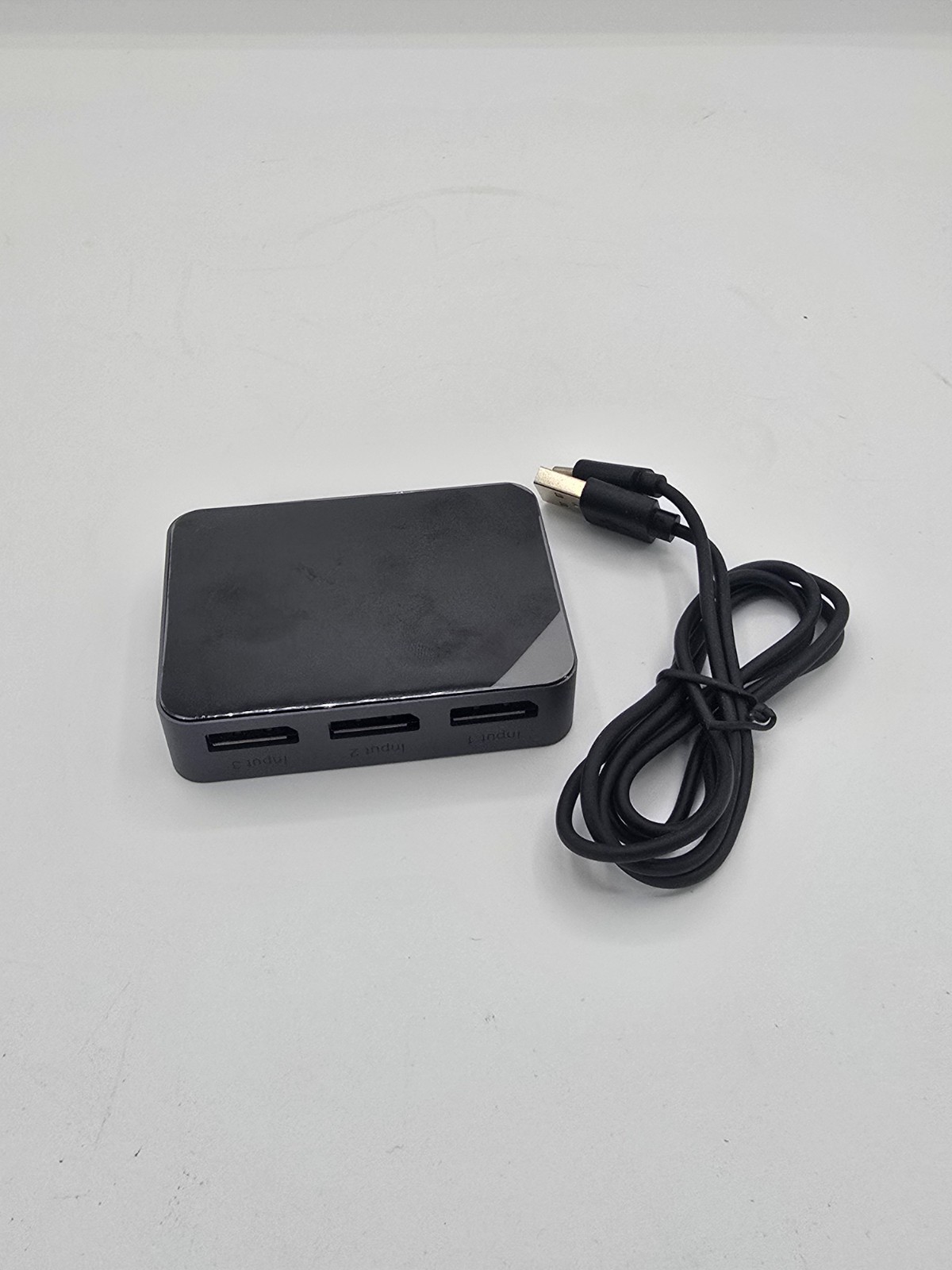 Arector Bi-Directional DisplayPort 1.4 Switcher