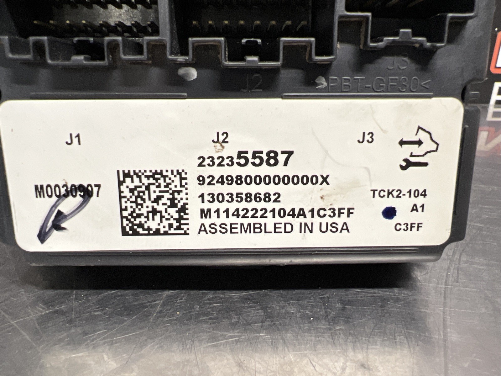 2015 SIERRA 2500 Transfer Case Control Module 23235587 OEM #1367