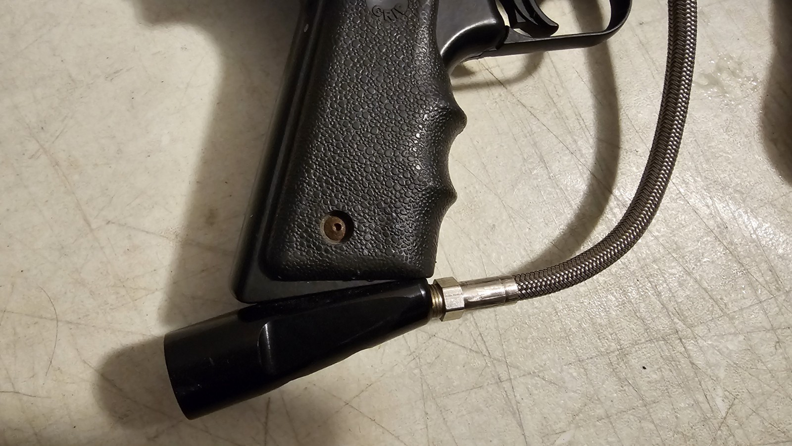 Tippmann Model 98 Paintball Gun And Accessories