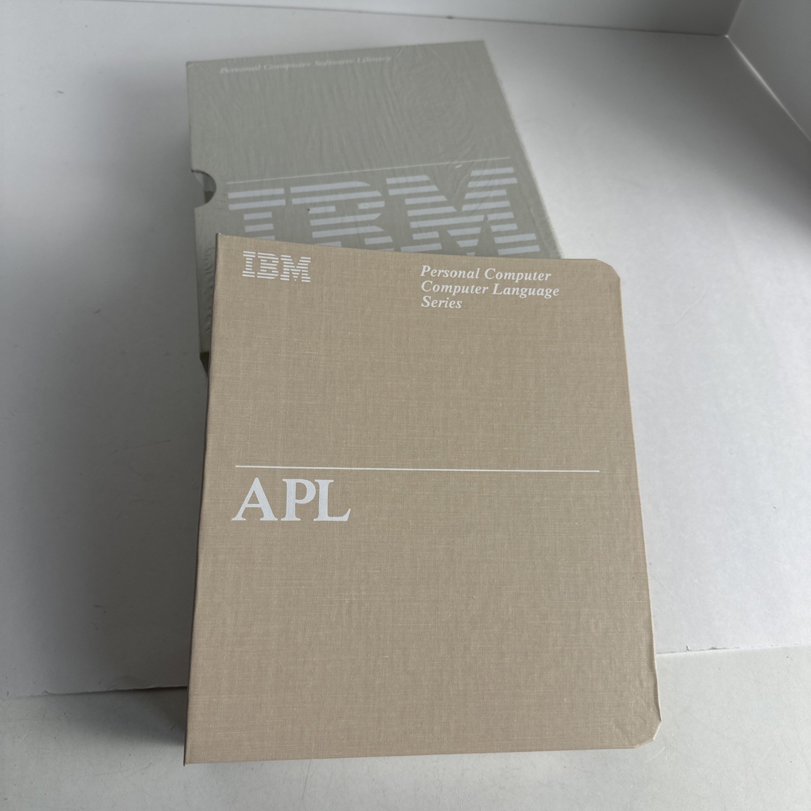 Vintage PC Computer Software IBM APL Language 1st Edition 1983 Book Manual 5.25"