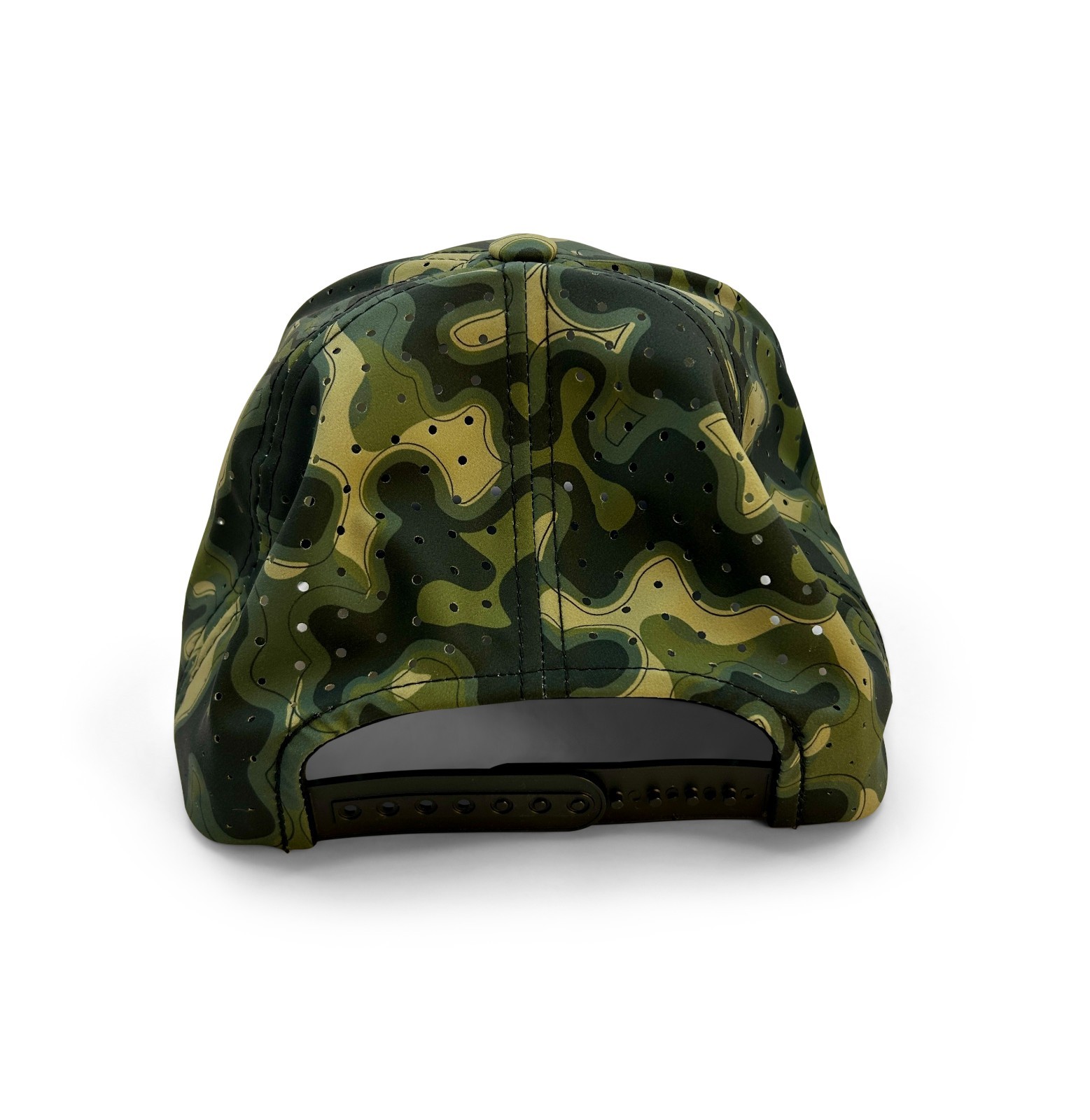 Blackbeard’s Flag Patch Hat | Sobro Waterwood Camo Performance Perforated |