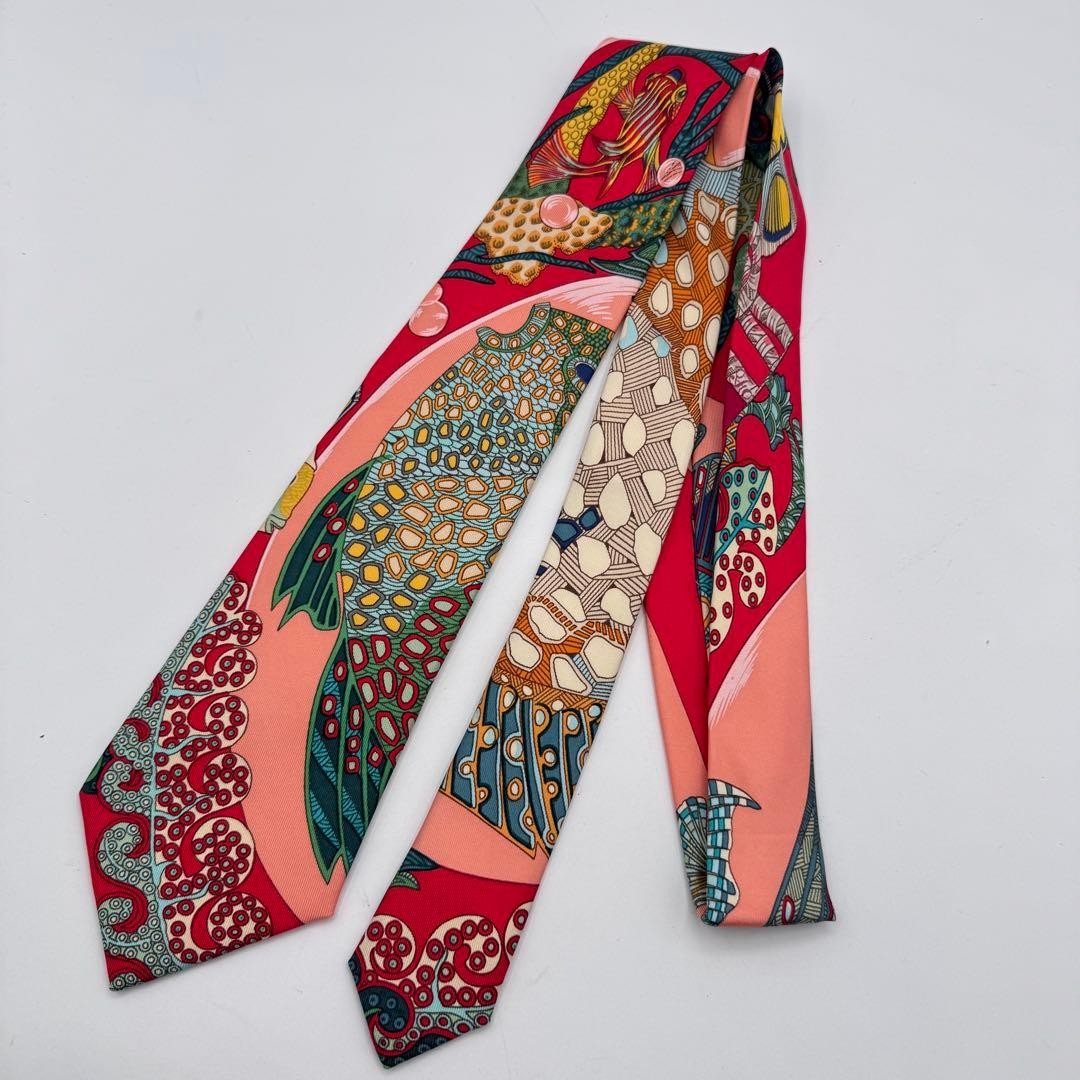 Hermes Silk Necktie Undersea Fish Coral Pattern Red Pink Excellent Condition