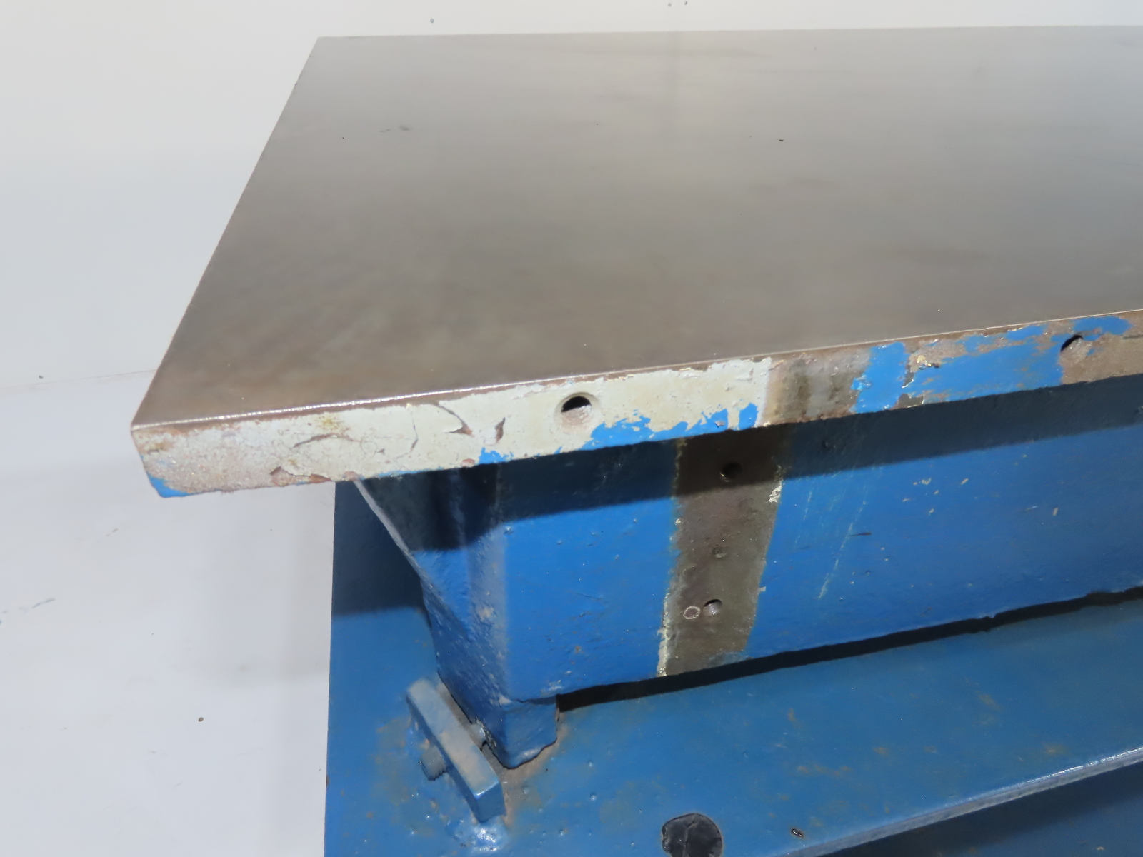 N/A 72"x32"x35" Cast Iron Layout Welding Assembly Table Bench