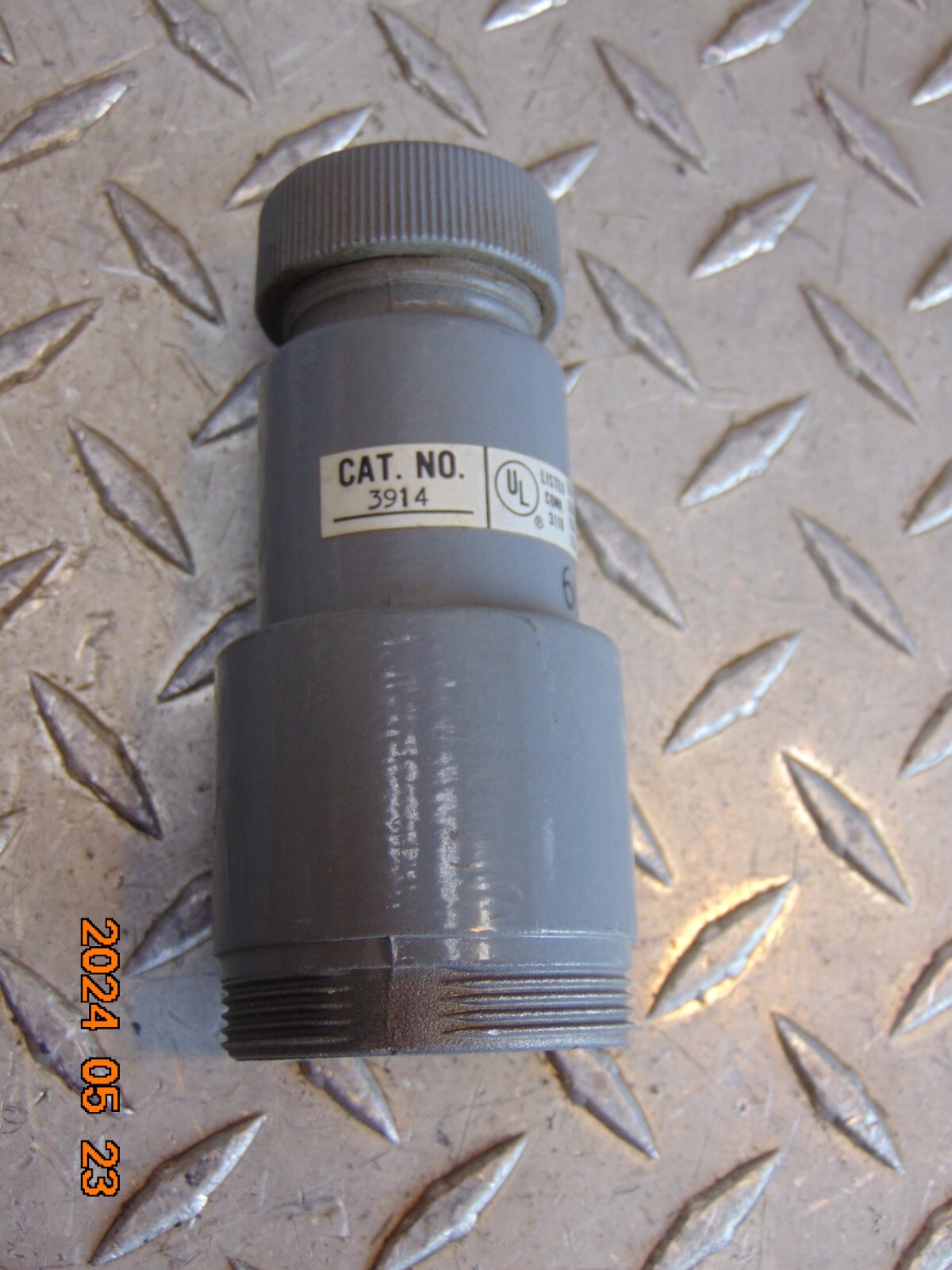 NEW RUSSELLSTOLL 3914 CONNECTOR 10A/600VAC 15A/250VAC 10A/250V 20A/125VAC-DC