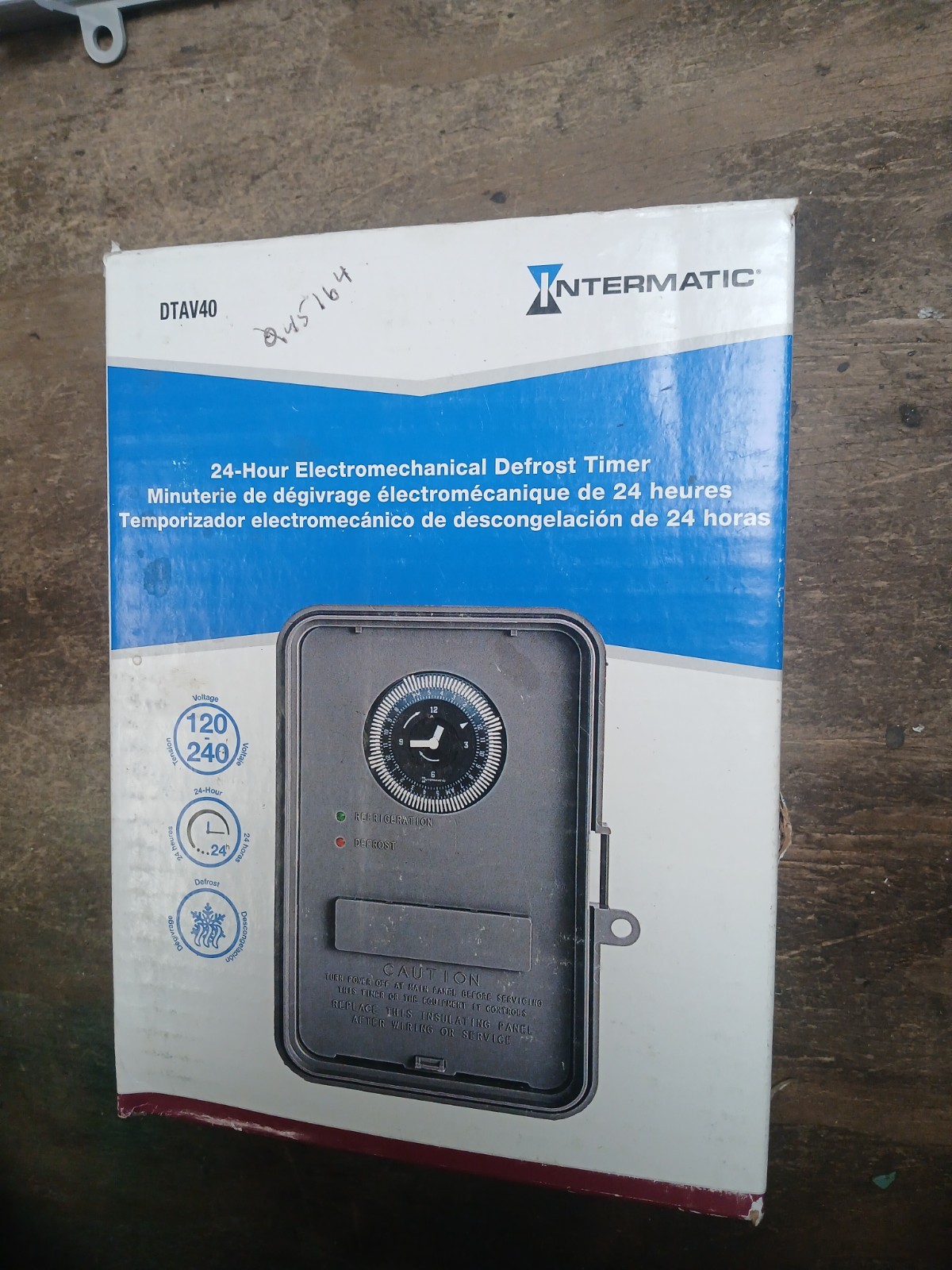 Intermatic DTAV40 Electromechanical Defrost Timer 24-Hour 120-240V AC