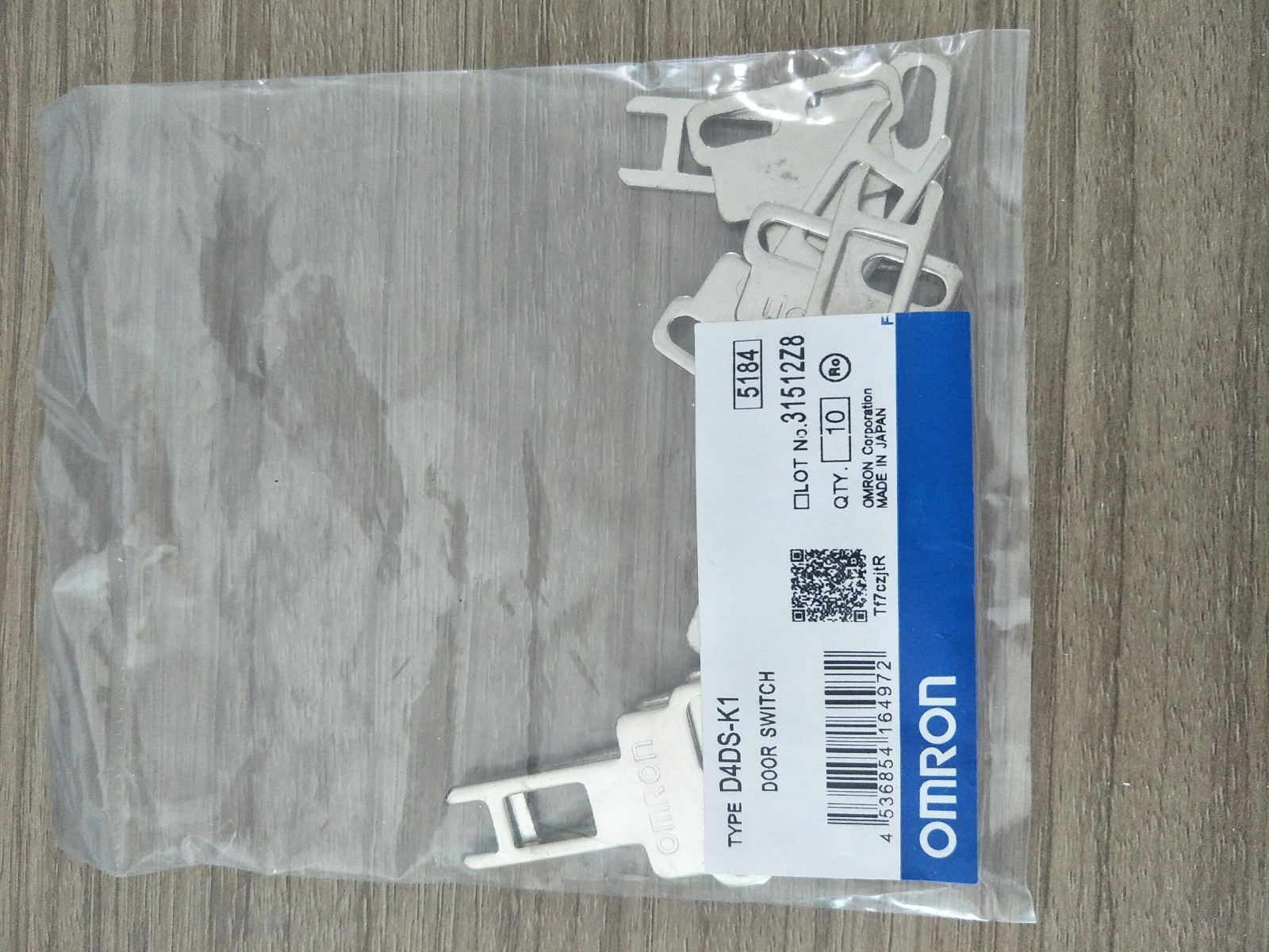 10PCS NEW OMRON safety key switch D4DS-K1 /