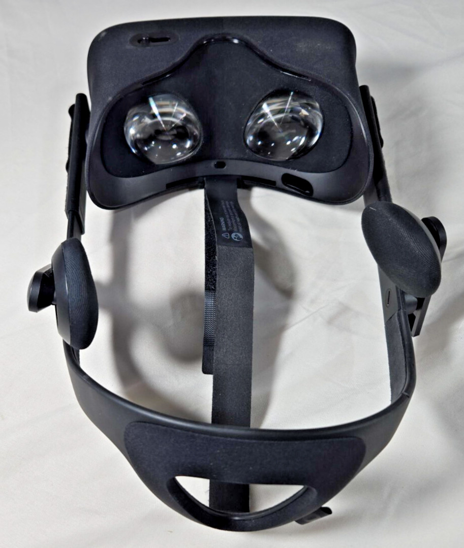 Oculus Rift VR Headset only – – Used