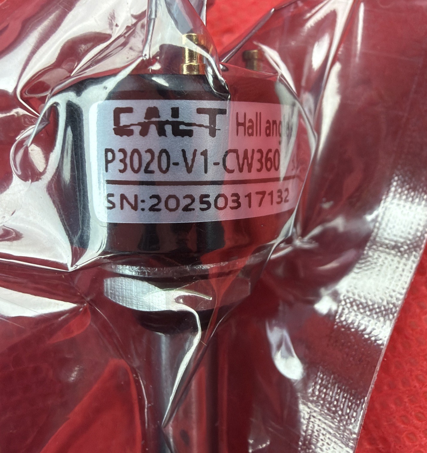 1 Pc. New P3020-V1-CW360 Non-contact Angle Sensor 0-360° Without Dead Angle