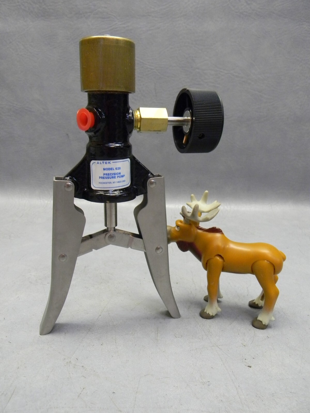 Altek Model 628 Precision Pressure Pump NEW