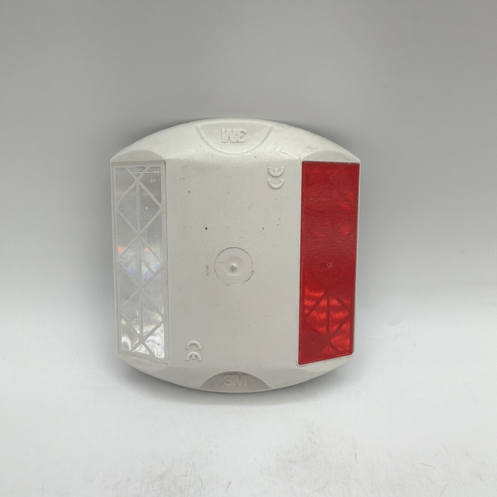 3M Raised Pavement Marker 290 Series Red & White 1 Pack