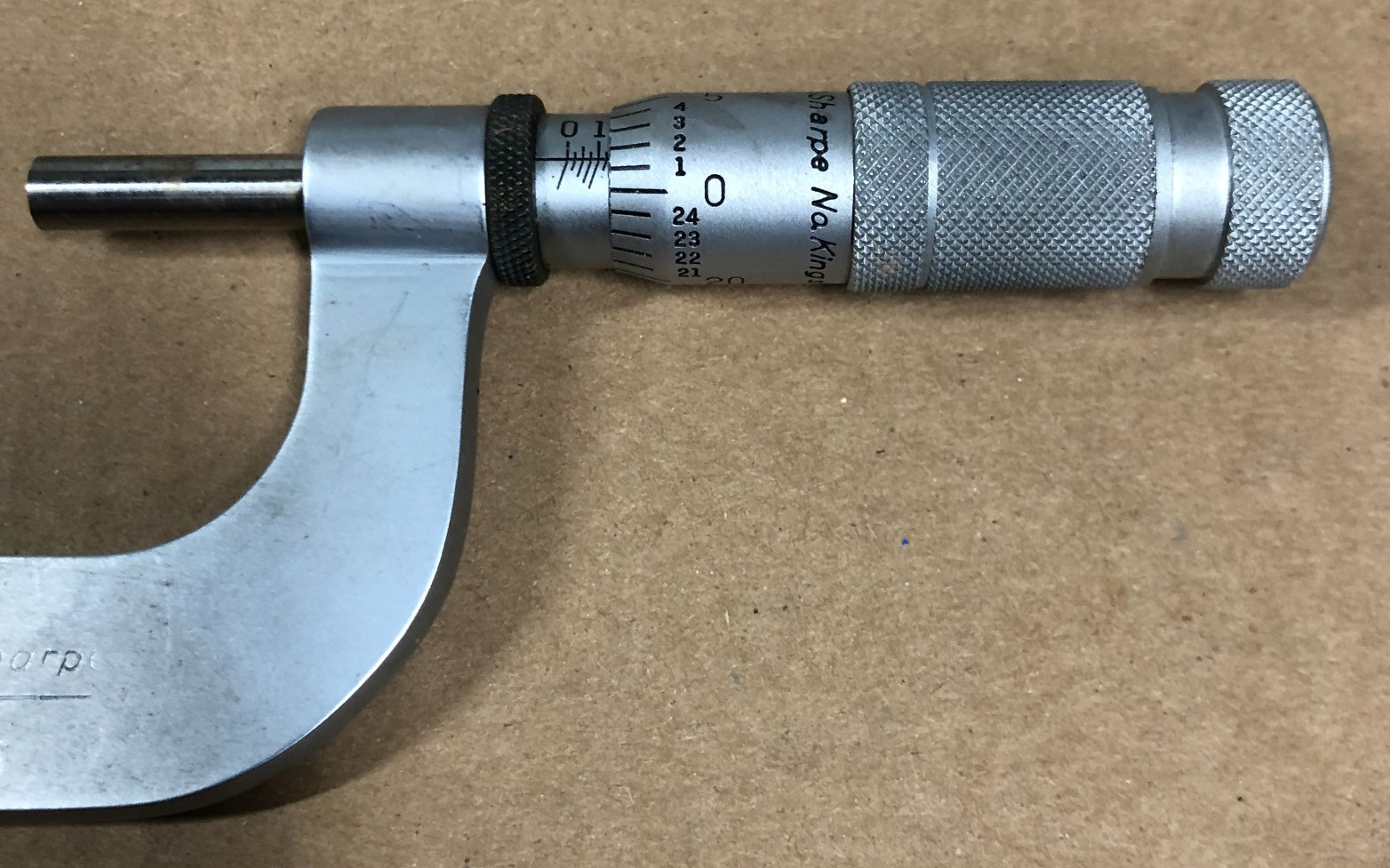 BROWN & SHARPE 1-2" OUTSIDE MICROMETER 20-5