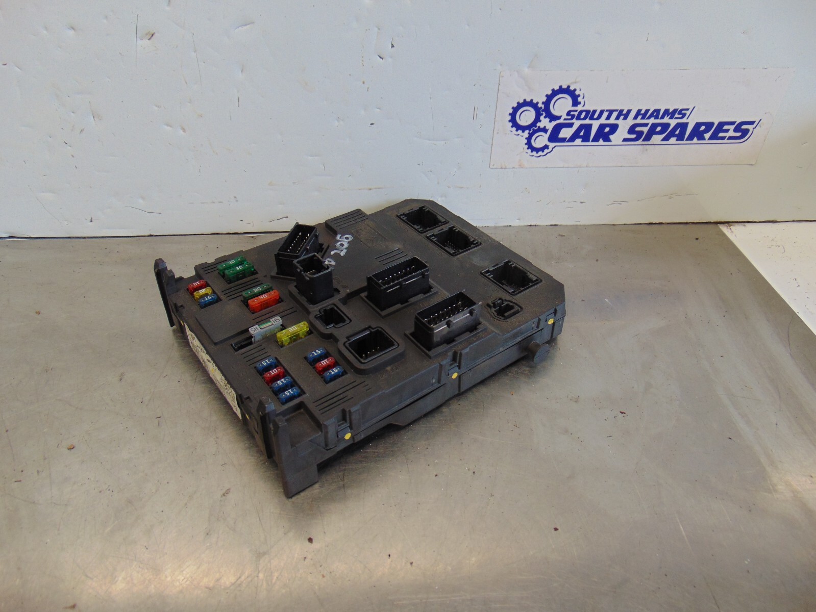 Peugeot 206 BSi fusebox 03-09  9652474780