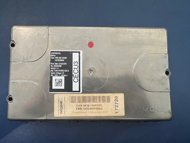 Paccar VDO CECU3 Cab Control Module A2C53335934 12V Q21-1076-1-100