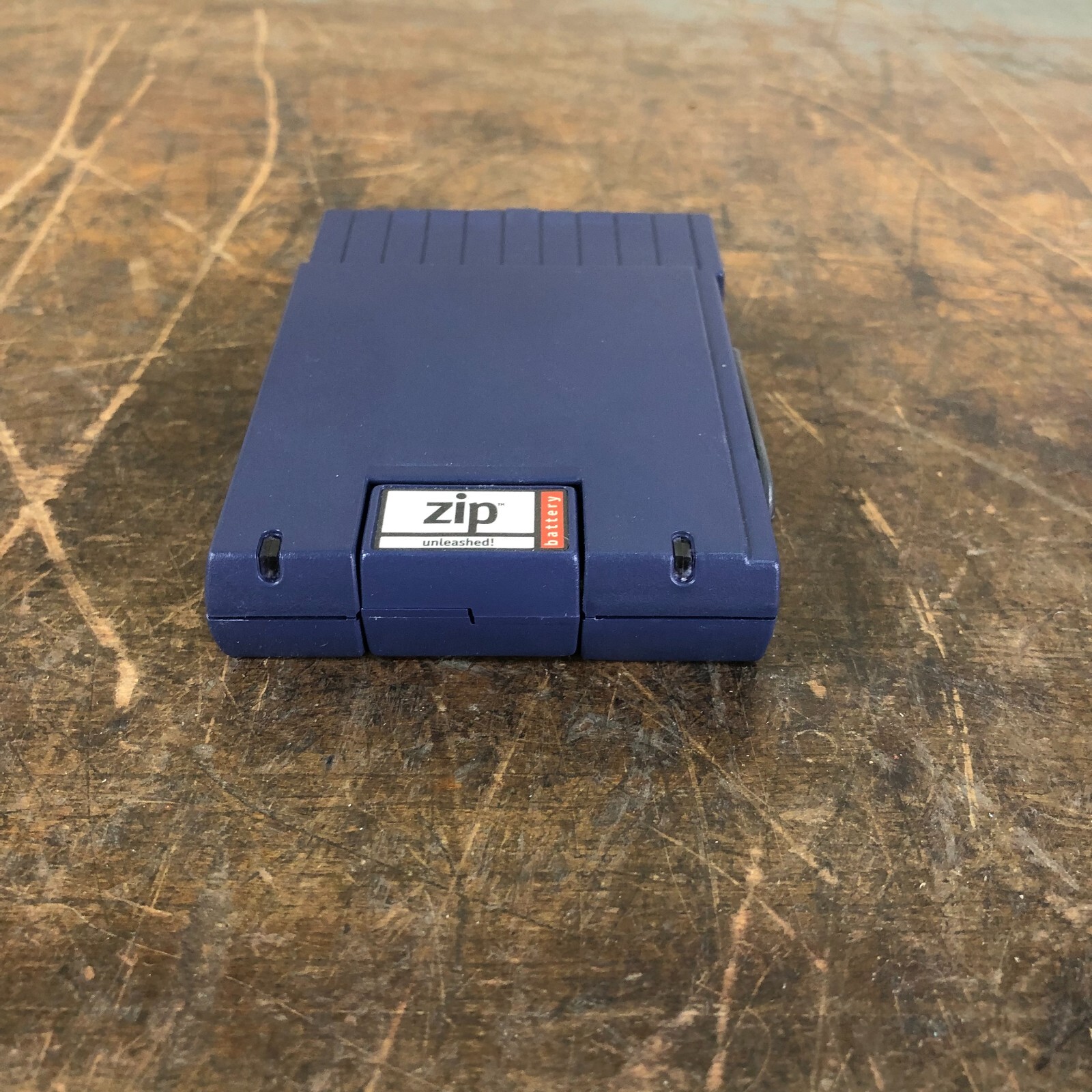 Iomega Zip Unleashed! Battery Pack Power Supply for Zip Disk Drives in BOX