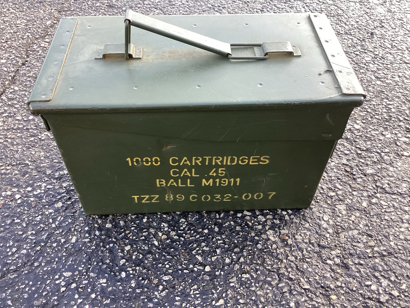 Vintage Military Ammo Green Metal 1000 Cal .45 Cartridge Box Case