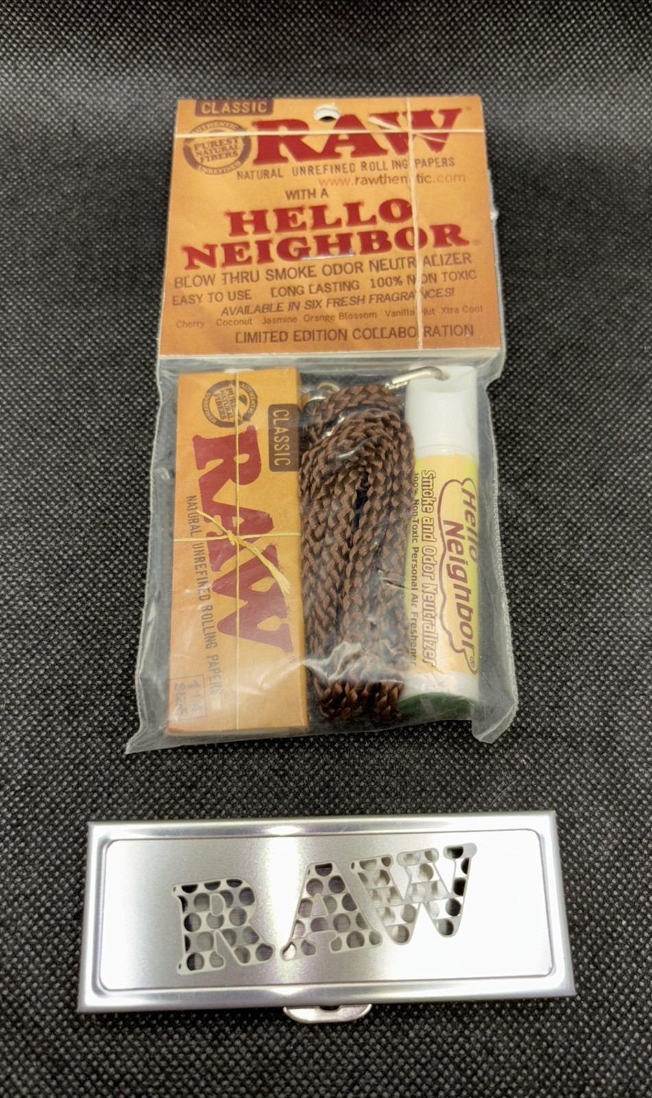 Vintage RAW Hello Neighbor Blow Thru Smoke Odor Neutralizer & RAW Shredder Case