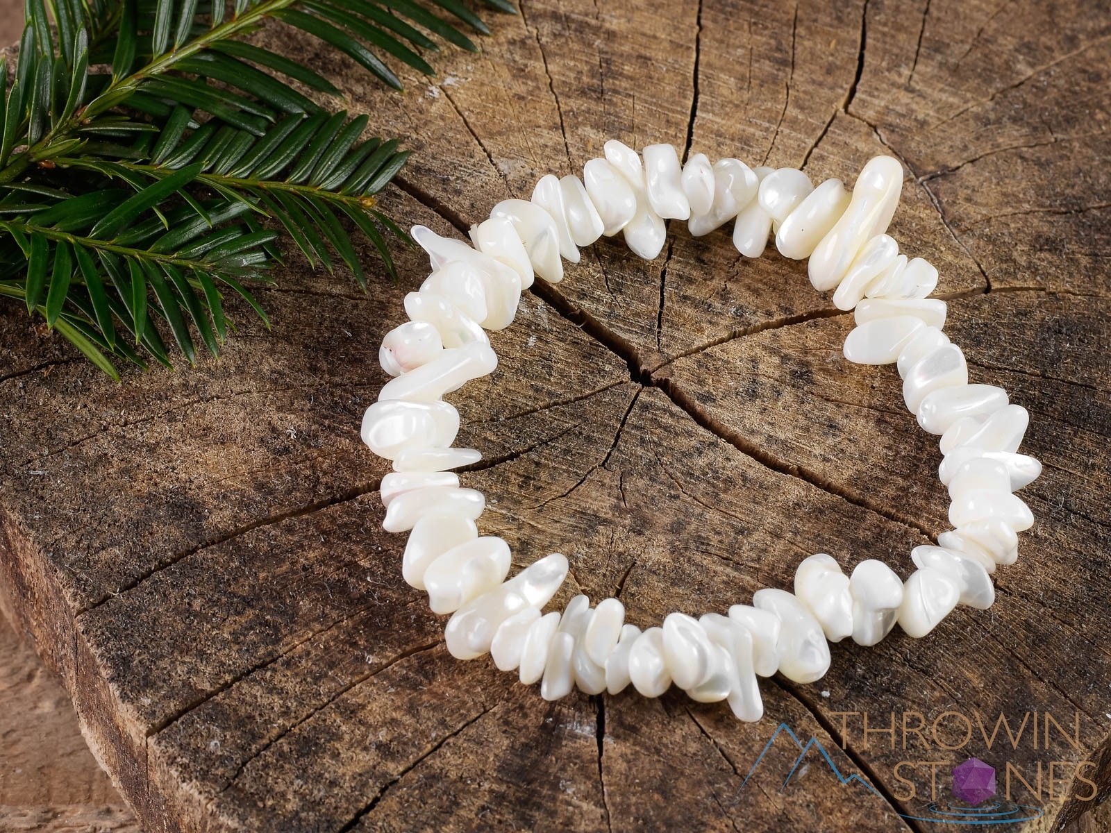 MOTHER OF PEARL Bracelet with Crystal Chip Beads, Birthstone Jewelry Gift, E0777
