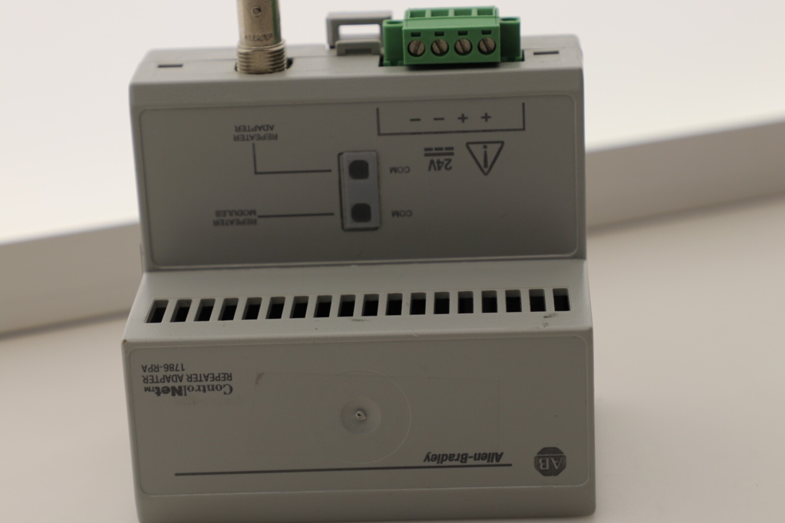 ALLEN BRADLEY 1786-RPA/B CONTROLNET REPEAT ADAPTER XLNT USED TAKEOUT !!