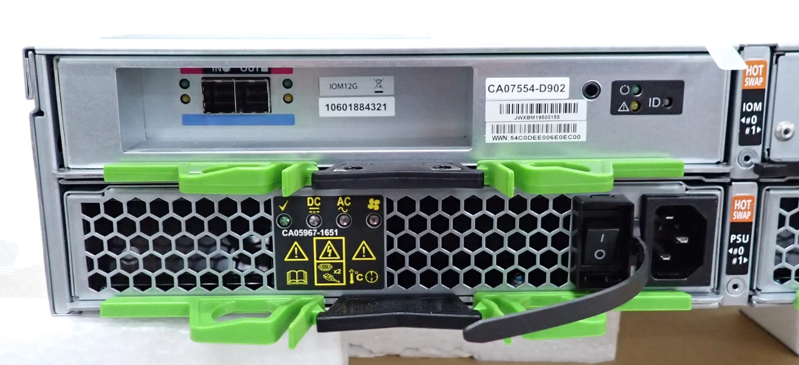 NEW Fujitsu Eternus JX40 S2 12-Bay LFF Storage Shelf FTS:ETJEBDU + 1x IOM12G