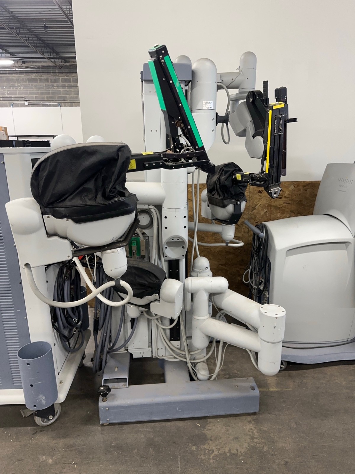 Intuitive Da Vinci Surgical Robotic System IS1200 w/ Extras