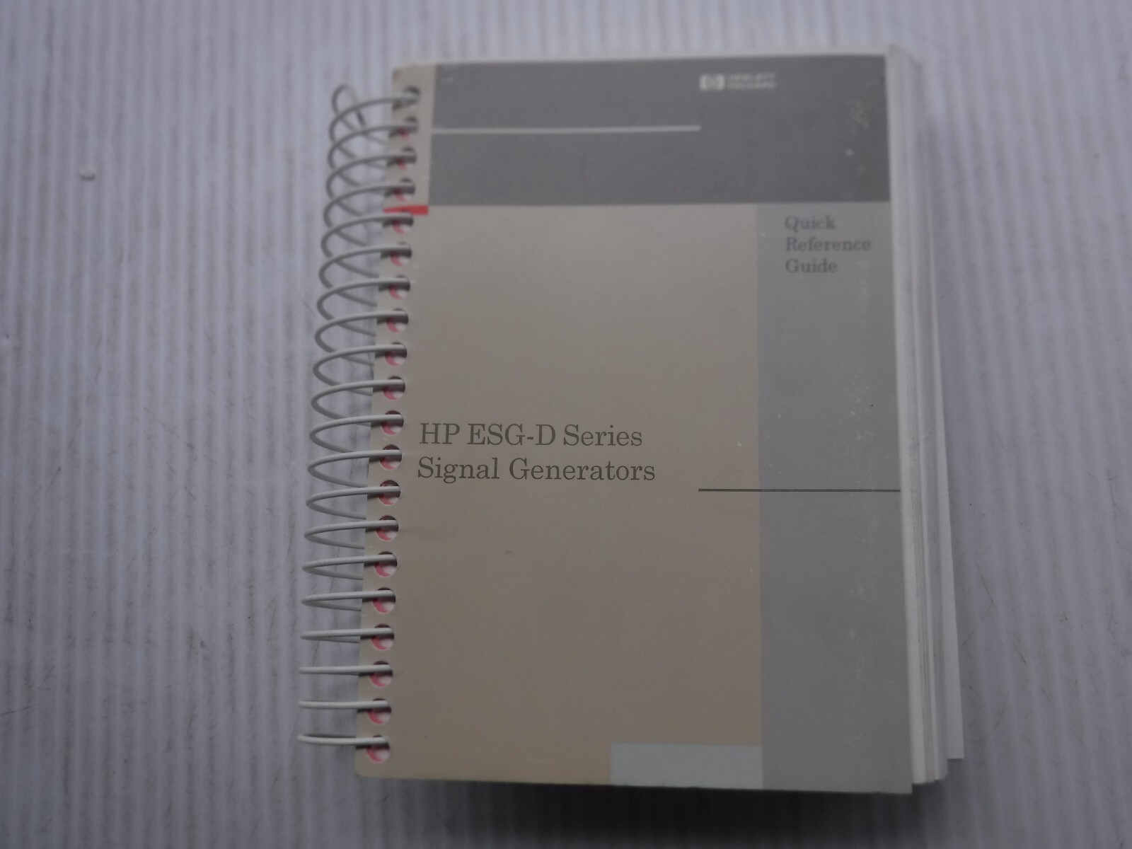 Hewlett Packard ESG-D Series Signal Generator Manual E4400-90083