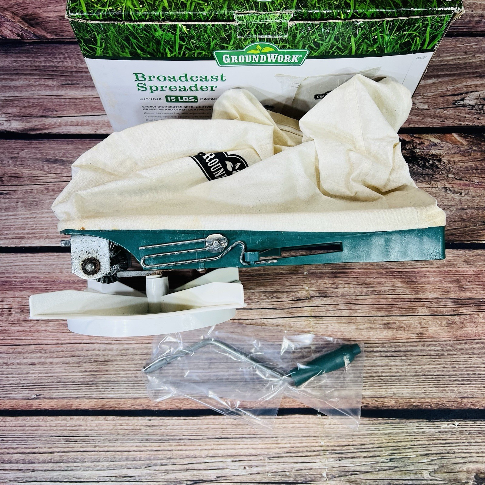 Ground Works hand held seed spreader 15 lb capacity USED VGC