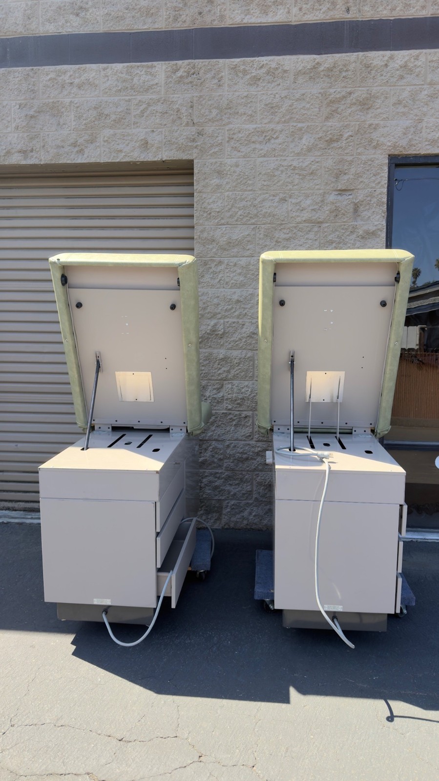 Midmark 104 Medical Examination Table