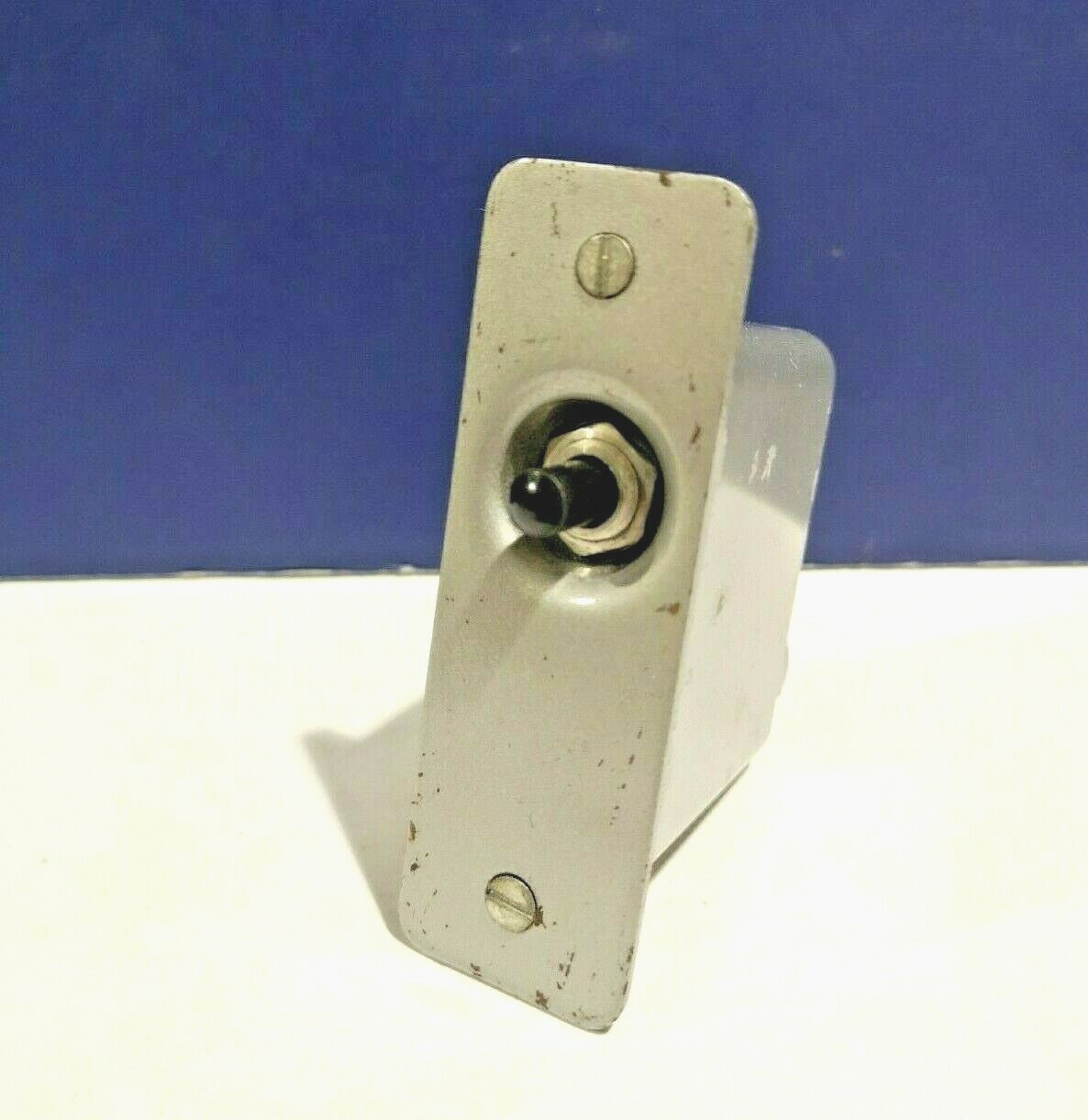 DOOR JAMB Electric BUTTON SWITCH "Door Open Light On" HD Spec Grade NEW DN-415