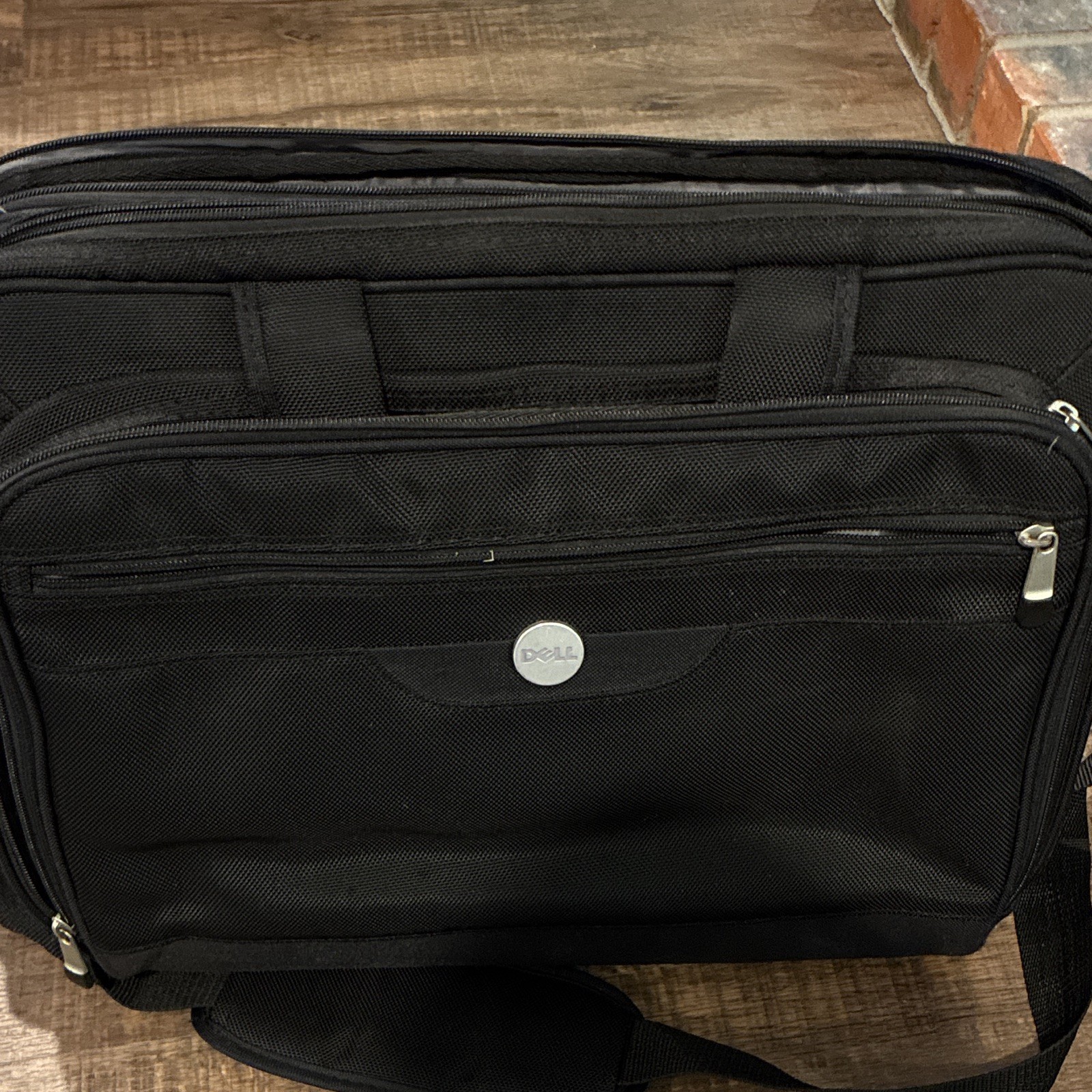 Dell Solid Black Laptop Shoulder/Messenger Bag Carrying Case w/ Shoulder Strap