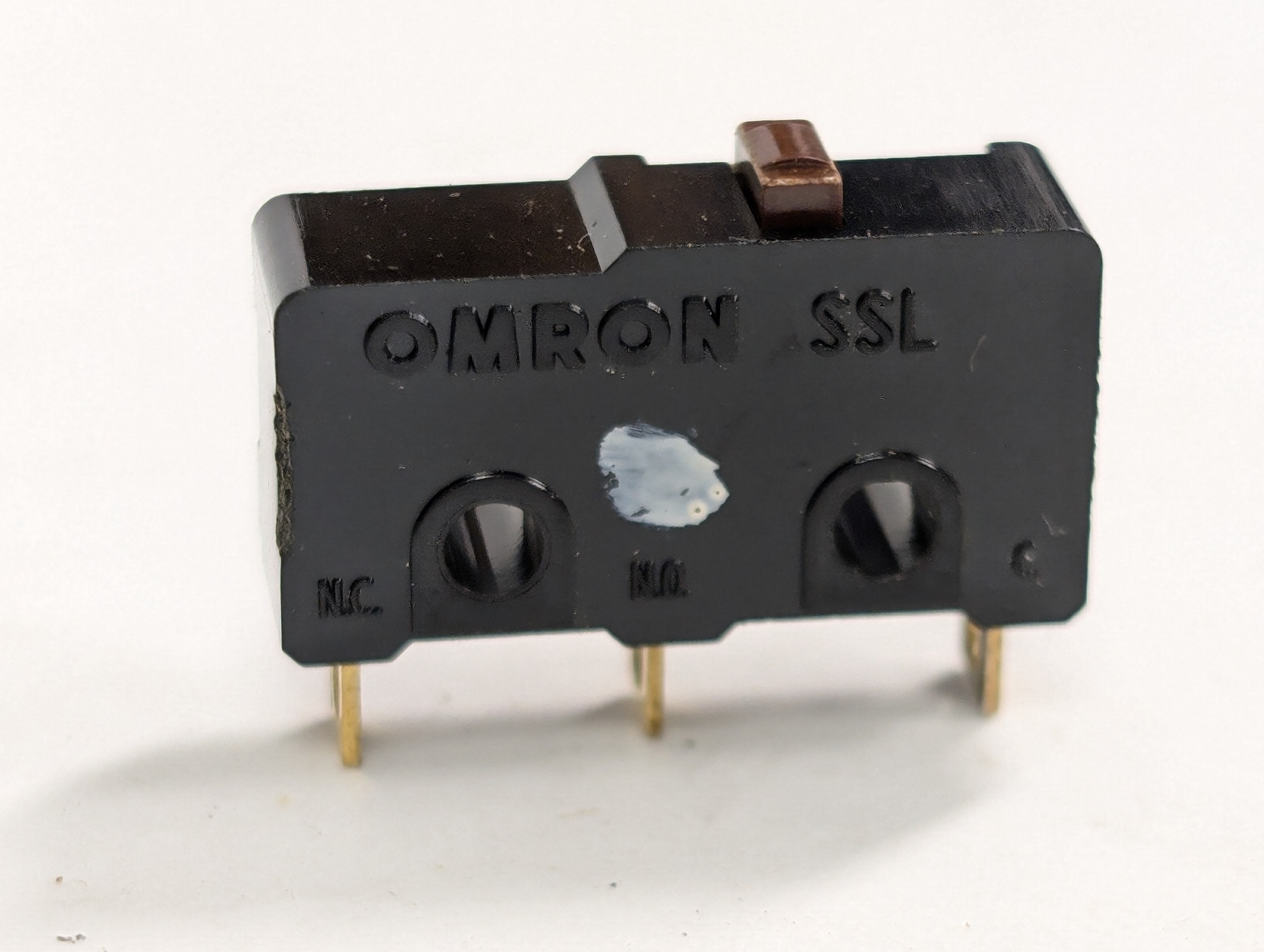 OMRON NORMALLY OPEN/NORMALLY CLOSED MINIATURE MICRO SWITCH (2 PACK)