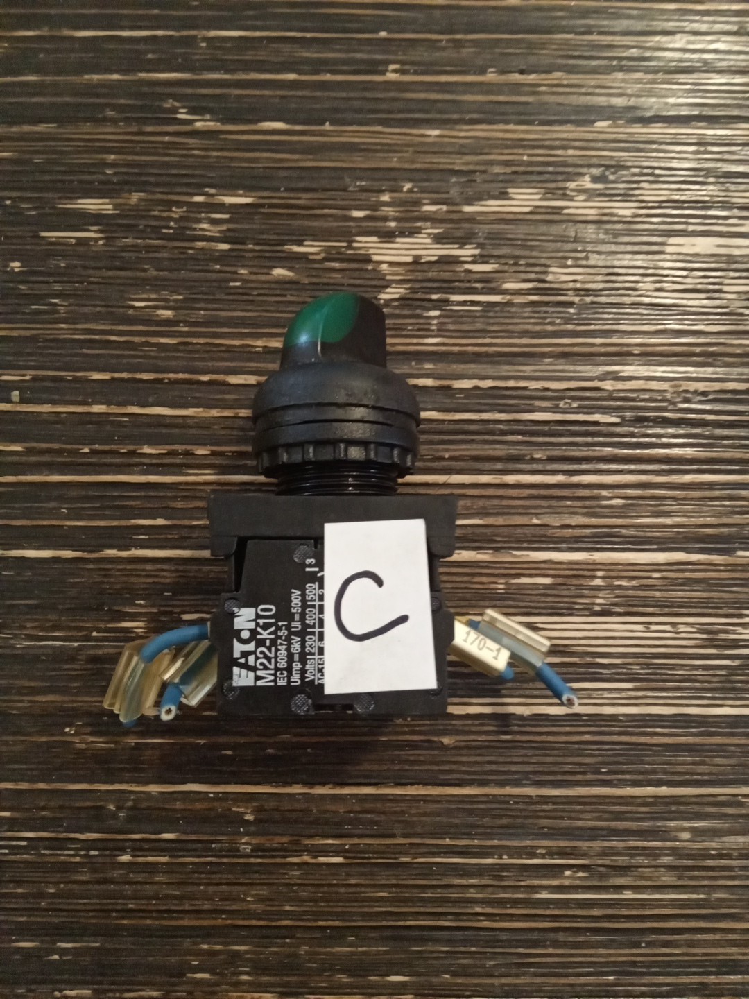 Eaton M22-K10 Green Selector Switch